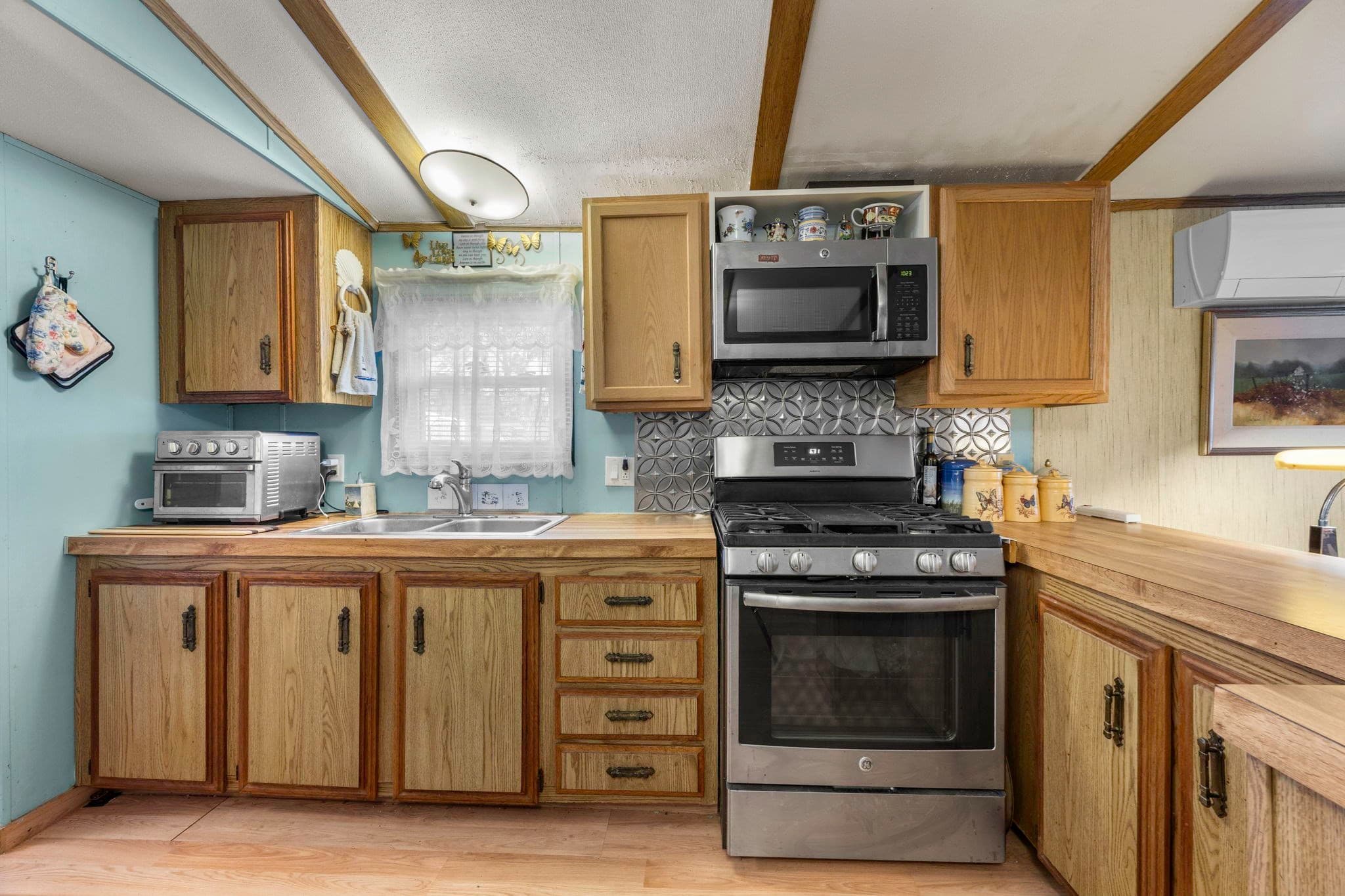Mobile Home at 2 5th Ave # 2, Bourne MA 02559, Bourne, photo 13 of 38