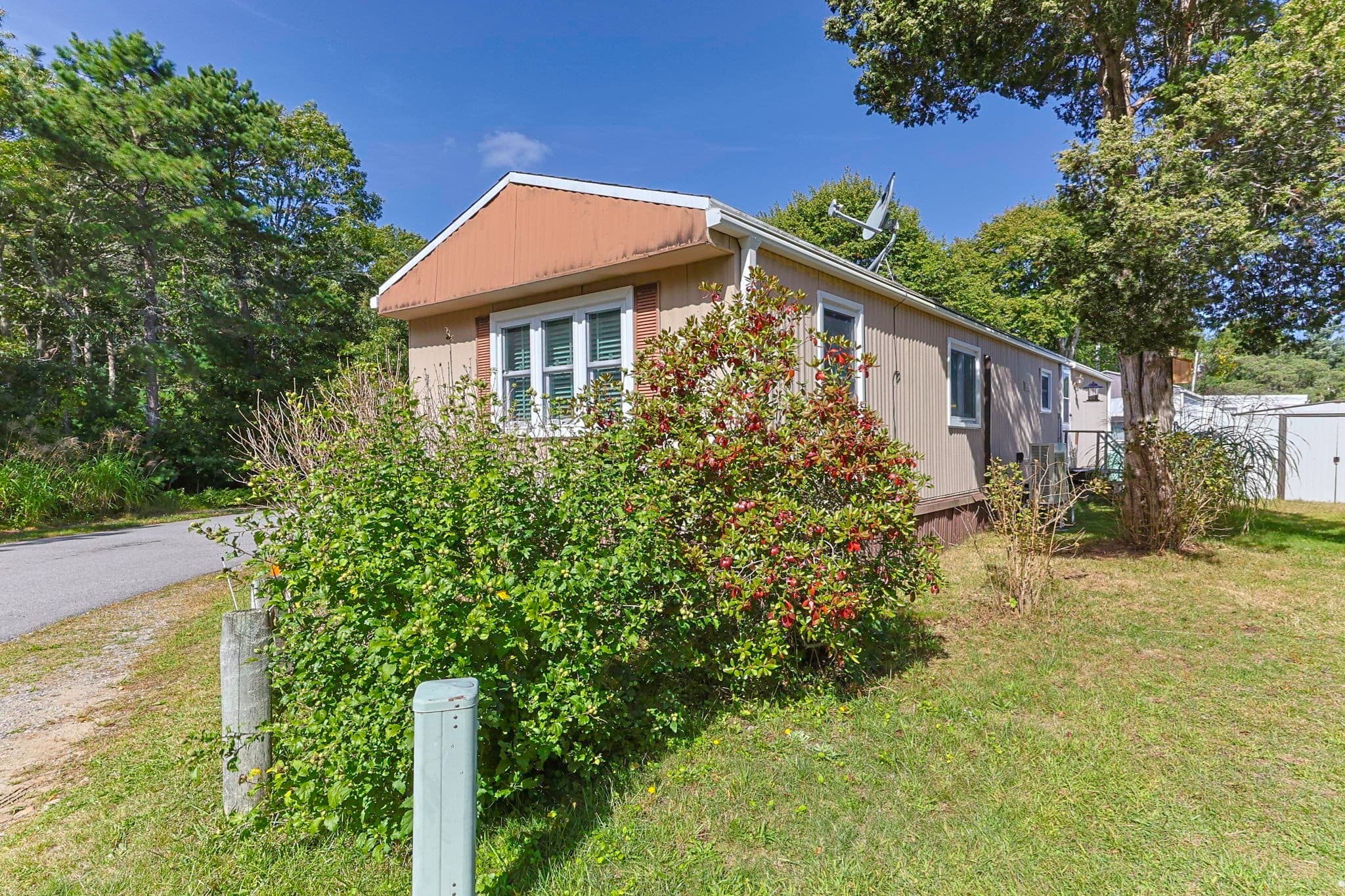 Mobile Home at 2 5th Ave # 2, Bourne MA 02559, Bourne, photo 5 of 38