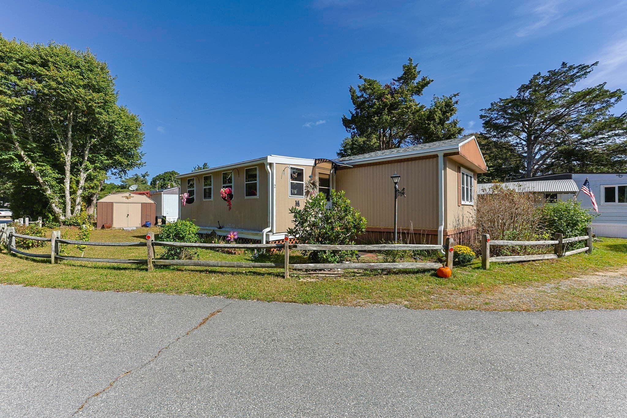 Mobile Home at 2 5th Ave # 2, Bourne MA 02559, Bourne, photo 4 of 38