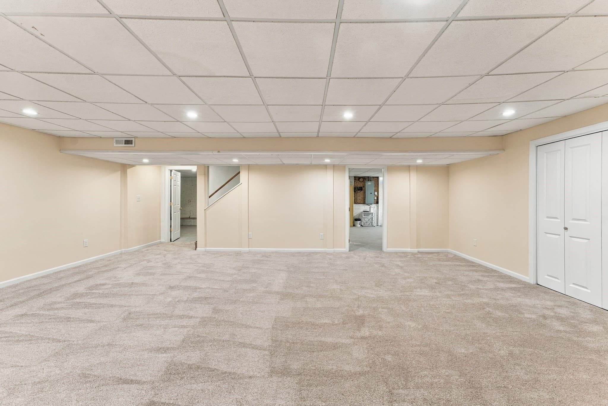 Condominium at 14 Crab Apple Ln # 14, Franklin MA 02038, Franklin, photo 26 of 39