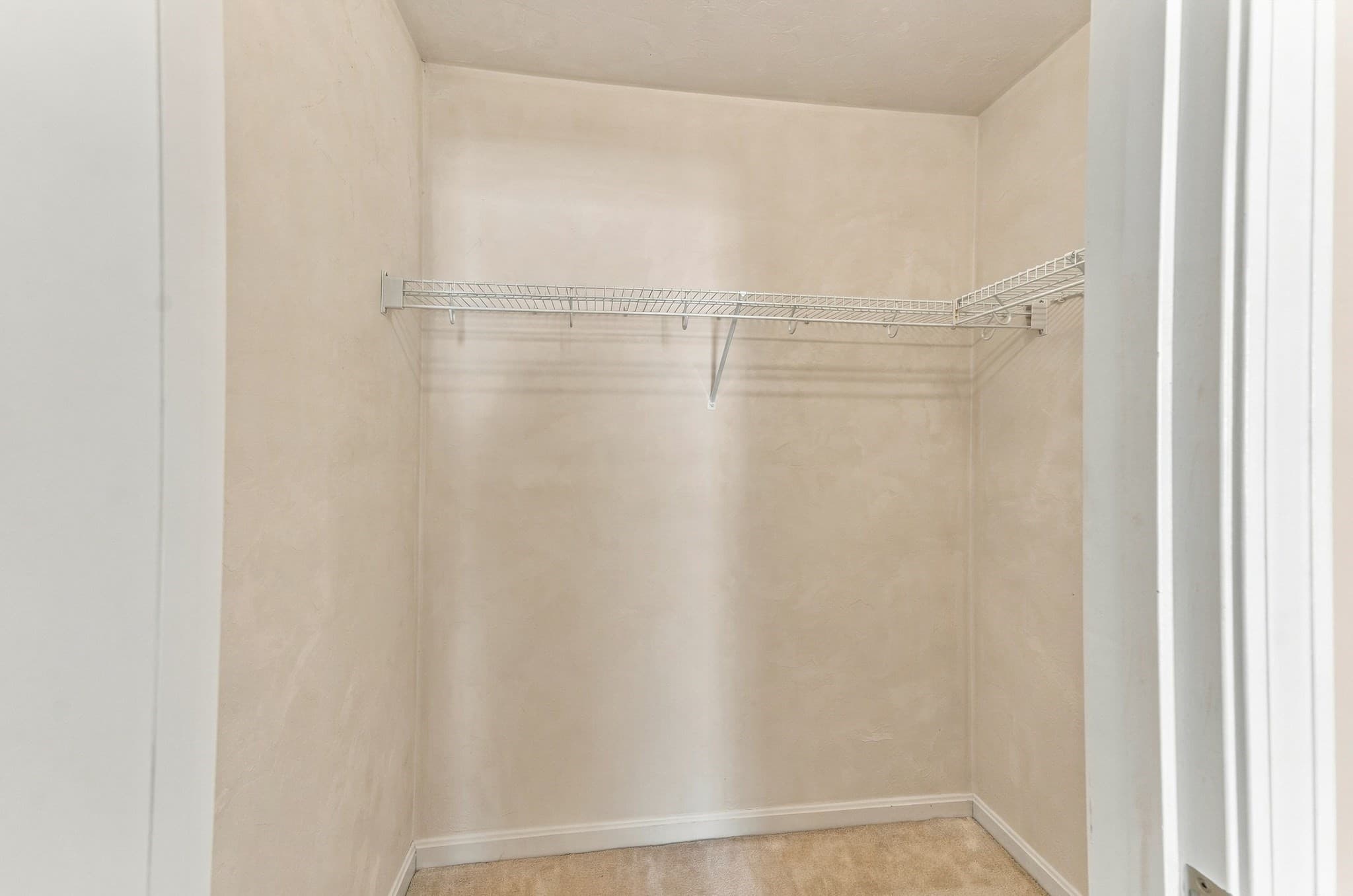 Condominium at 14 Crab Apple Ln # 14, Franklin MA 02038, Franklin, photo 22 of 39