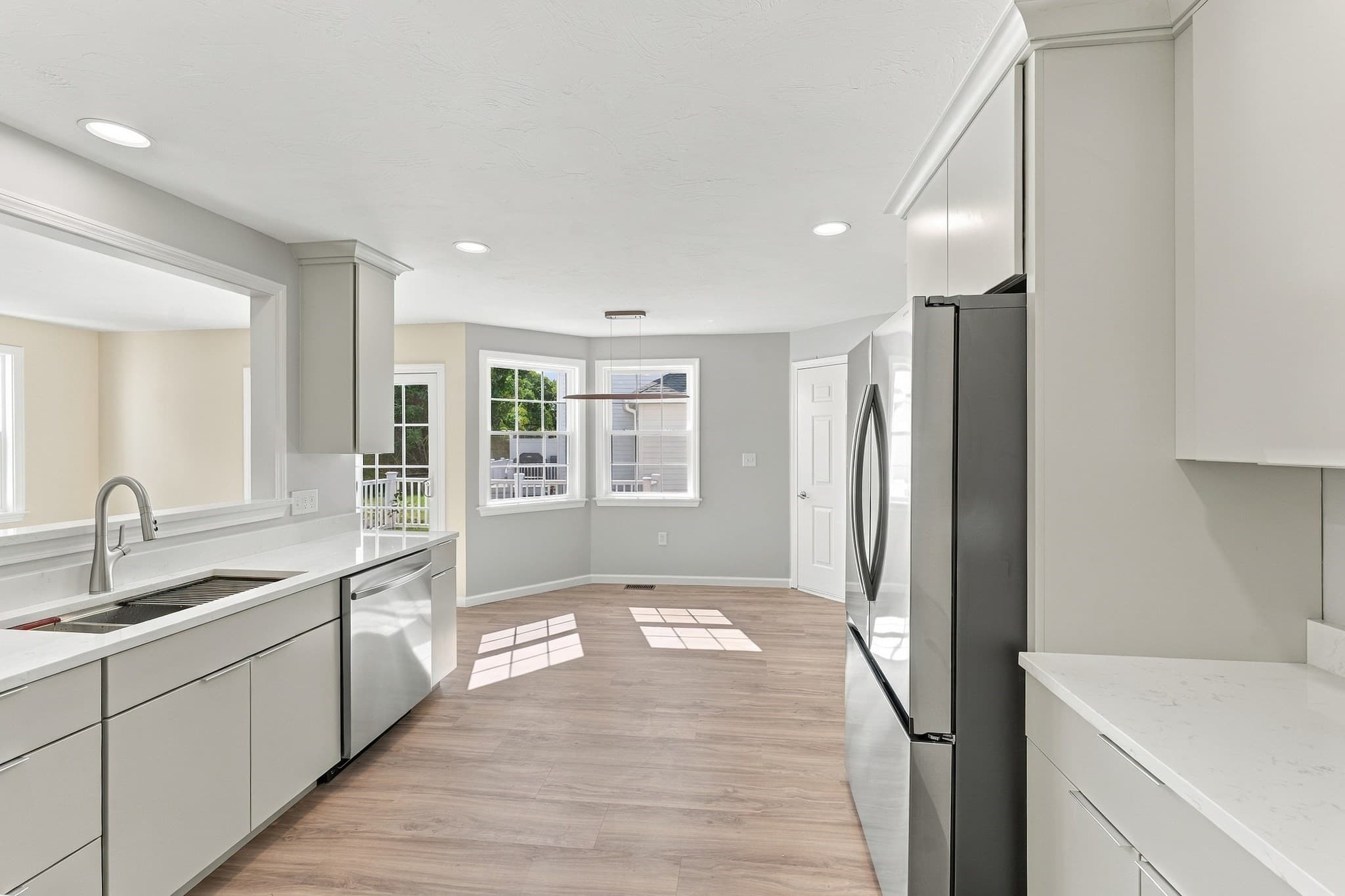 Condominium at 14 Crab Apple Ln # 14, Franklin MA 02038, Franklin, photo 5 of 39