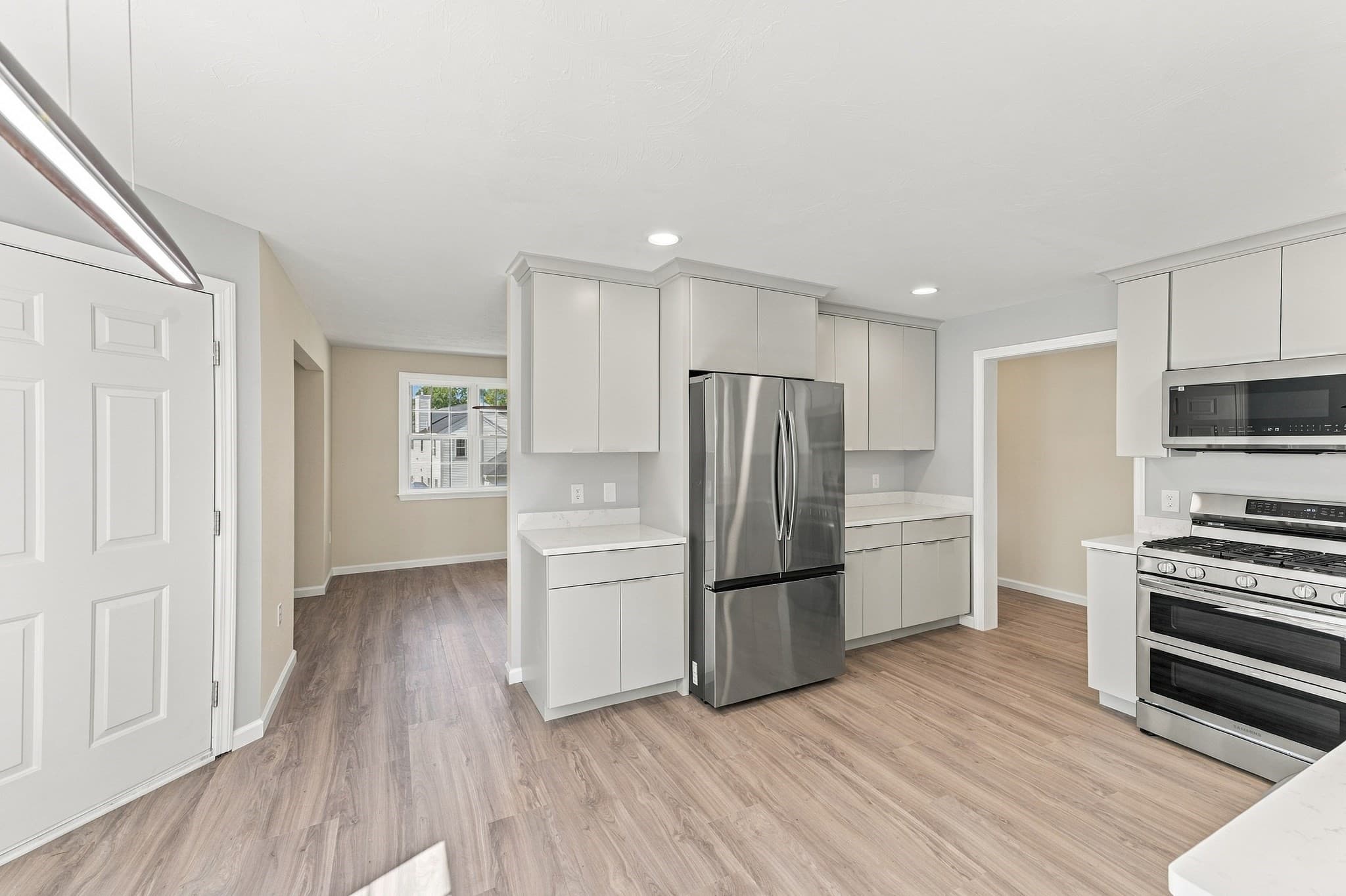 Condominium at 14 Crab Apple Ln # 14, Franklin MA 02038, Franklin, photo 4 of 39