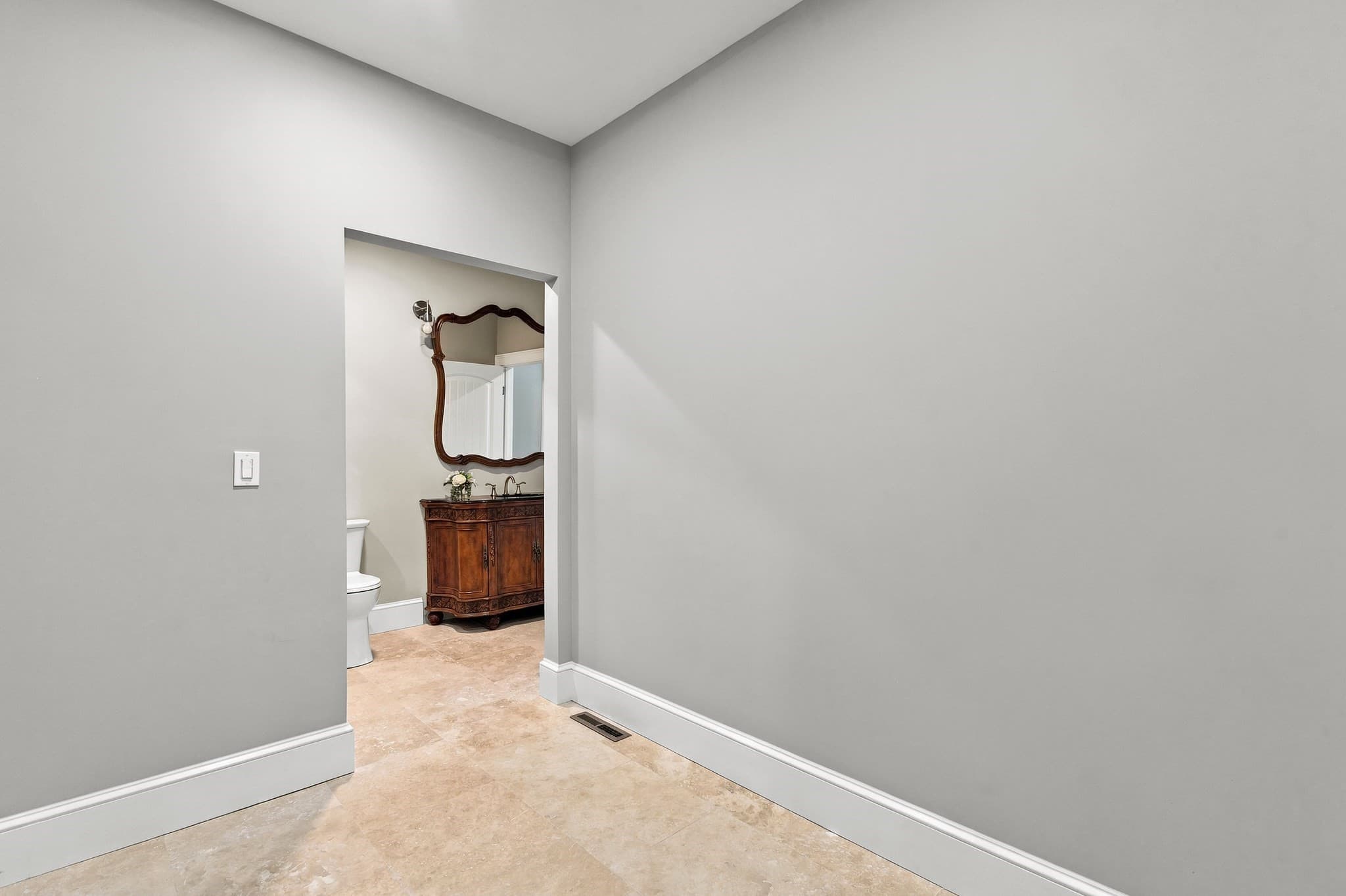 Single Family Residence at 111 Farland Cir, New Bedford MA 02745, New Bedford, photo 22 of 29