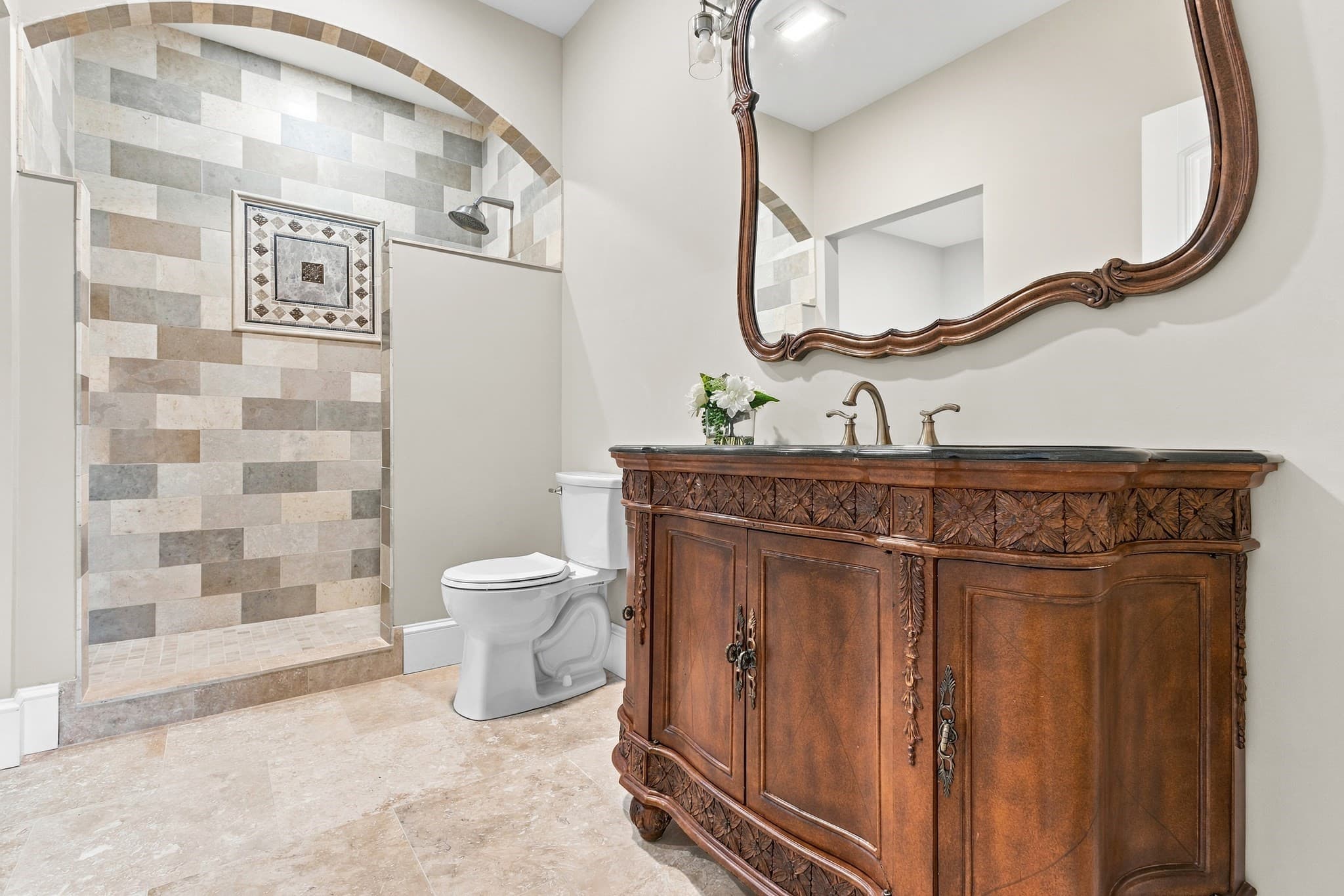 Single Family Residence at 111 Farland Cir, New Bedford MA 02745, New Bedford, photo 5 of 29