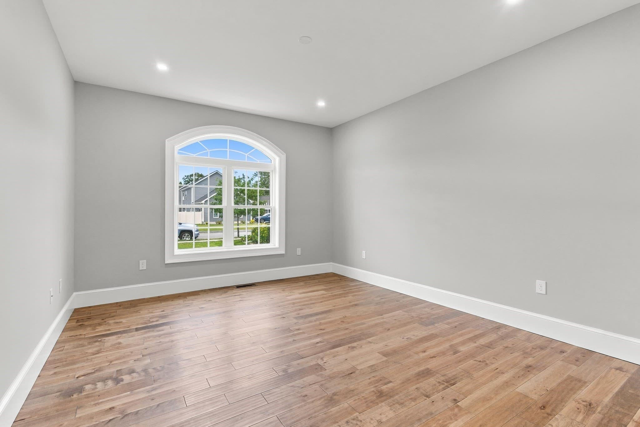 Single Family Residence at 111 Farland Cir, New Bedford MA 02745, New Bedford, photo 15 of 29