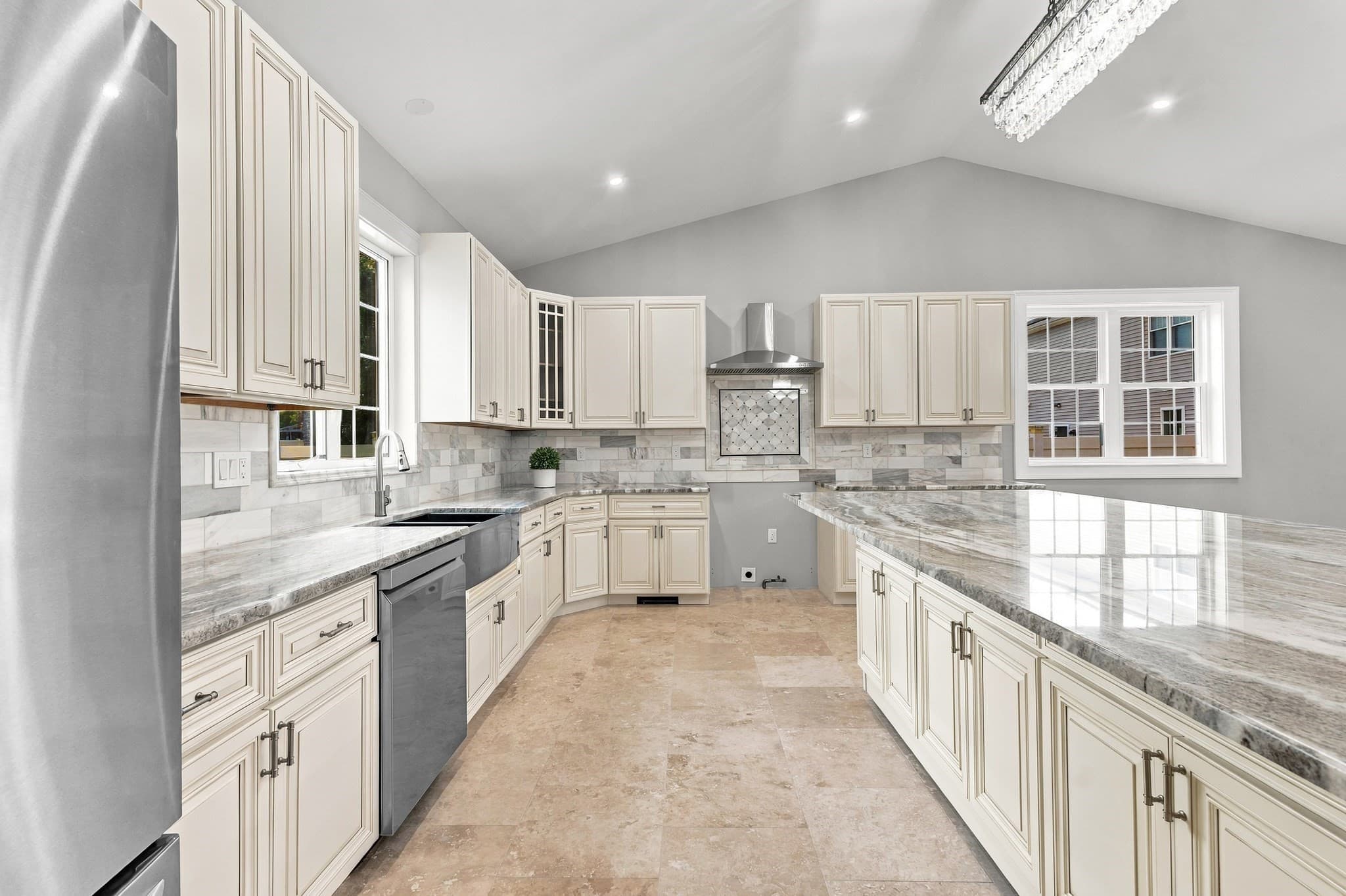 Single Family Residence at 111 Farland Cir, New Bedford MA 02745, New Bedford, photo 11 of 29