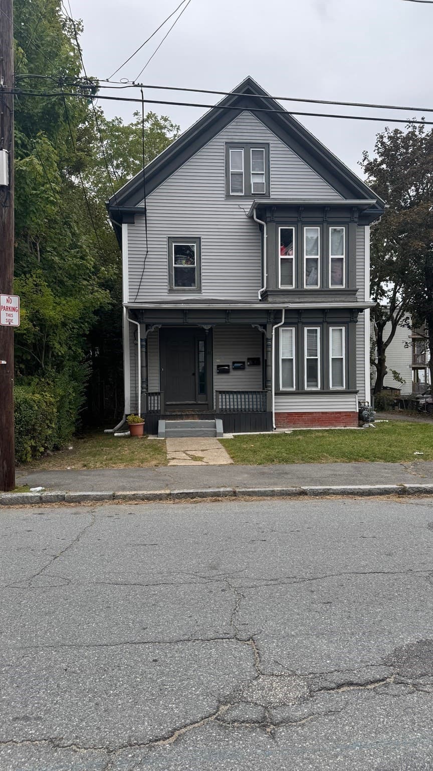 28 Elm Ave, Brockton MA 02301