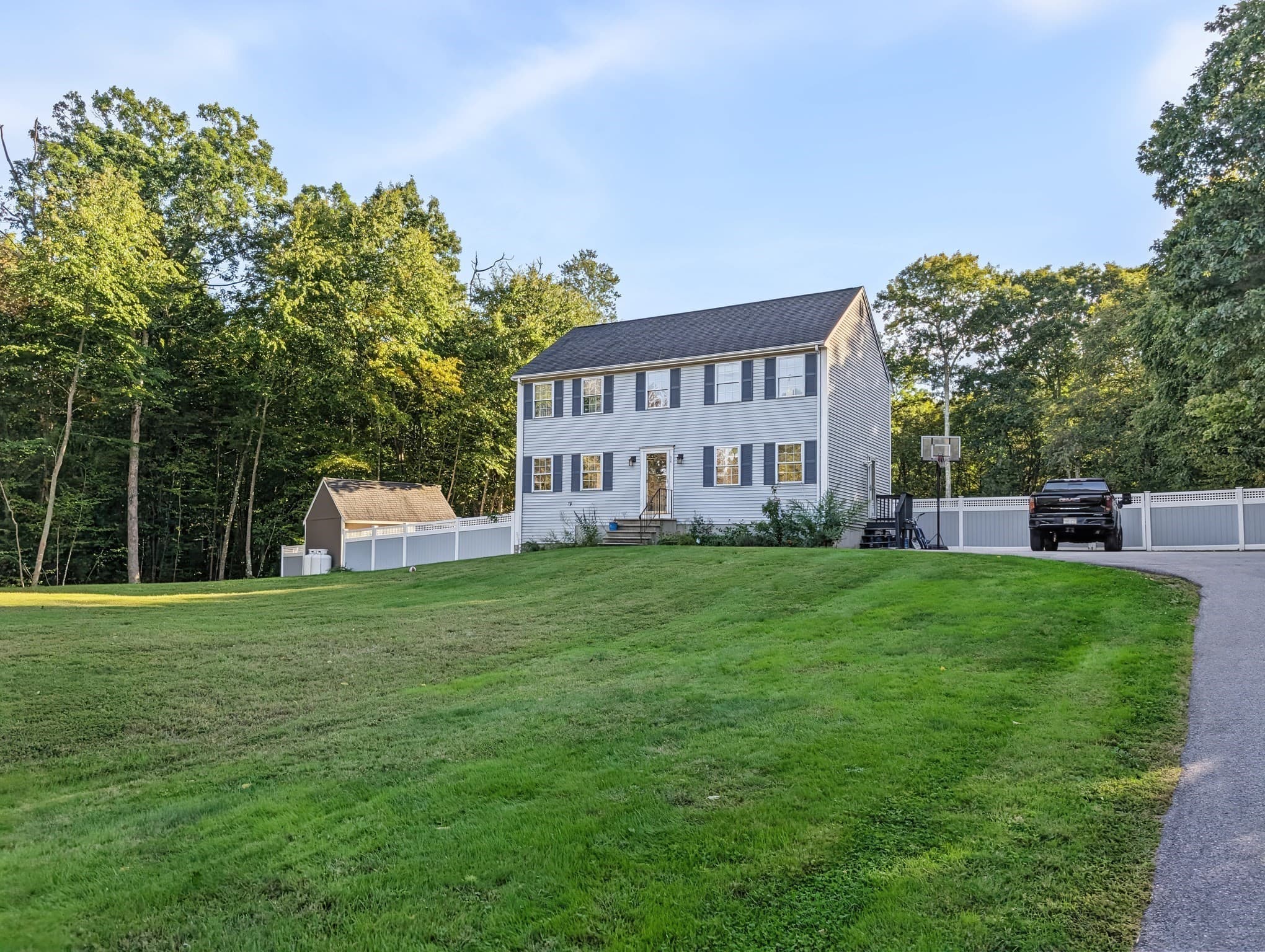 34 Conservation Dr, Douglas MA 01516