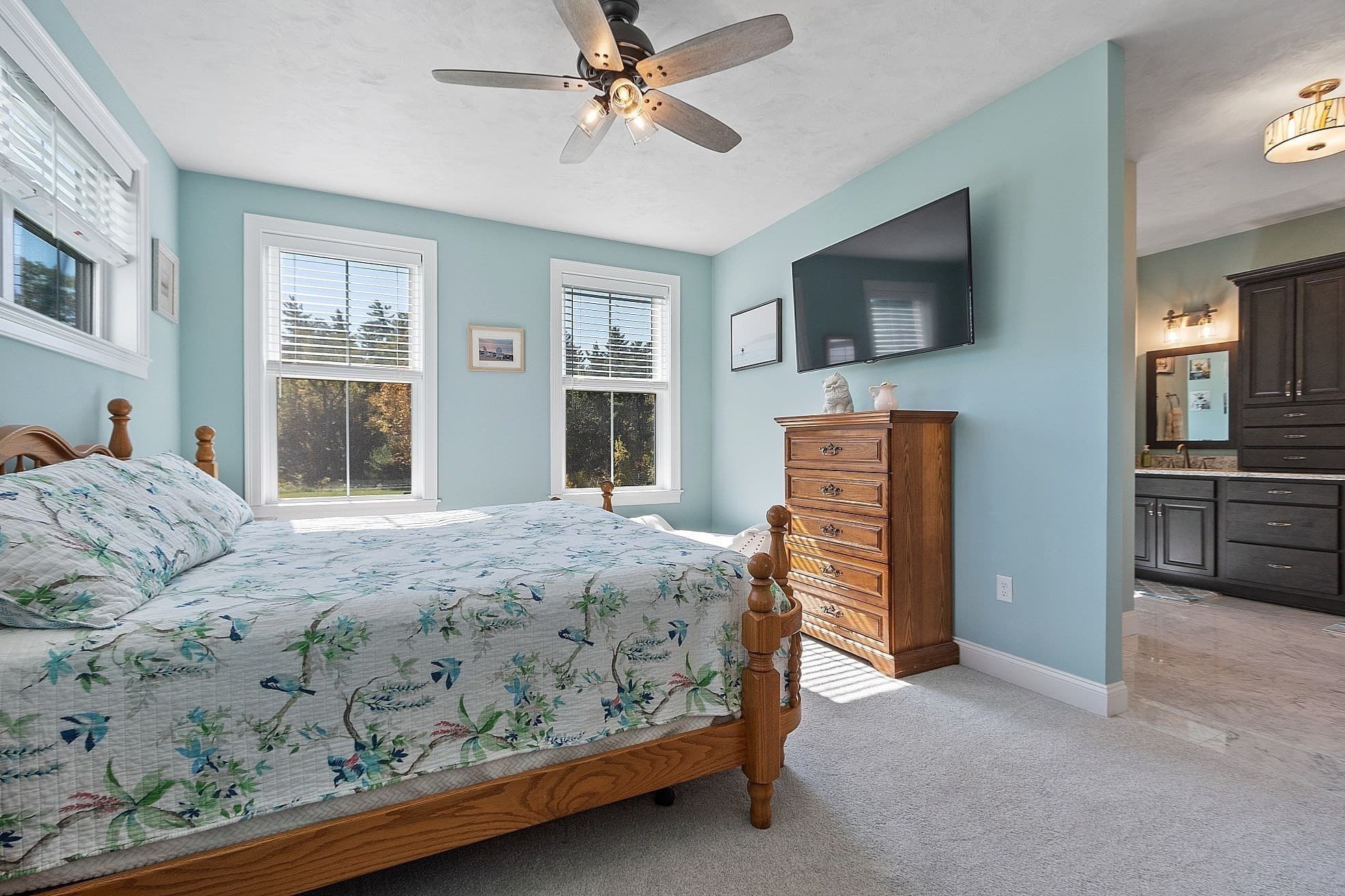 Single Family Residence at 637 Mason Rd, Ashby MA 01431, Ashby, photo 8 of 37