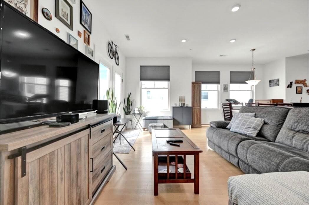 Condominium at 254 Spencer Ave. # 5, Chelsea MA 02150, Chelsea, photo 9 of 36