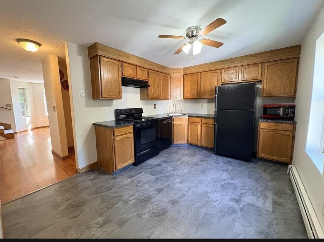 Condominium at 528 Cherry St # C4, Fall River MA 02720, Fall River, photo 7 of 8