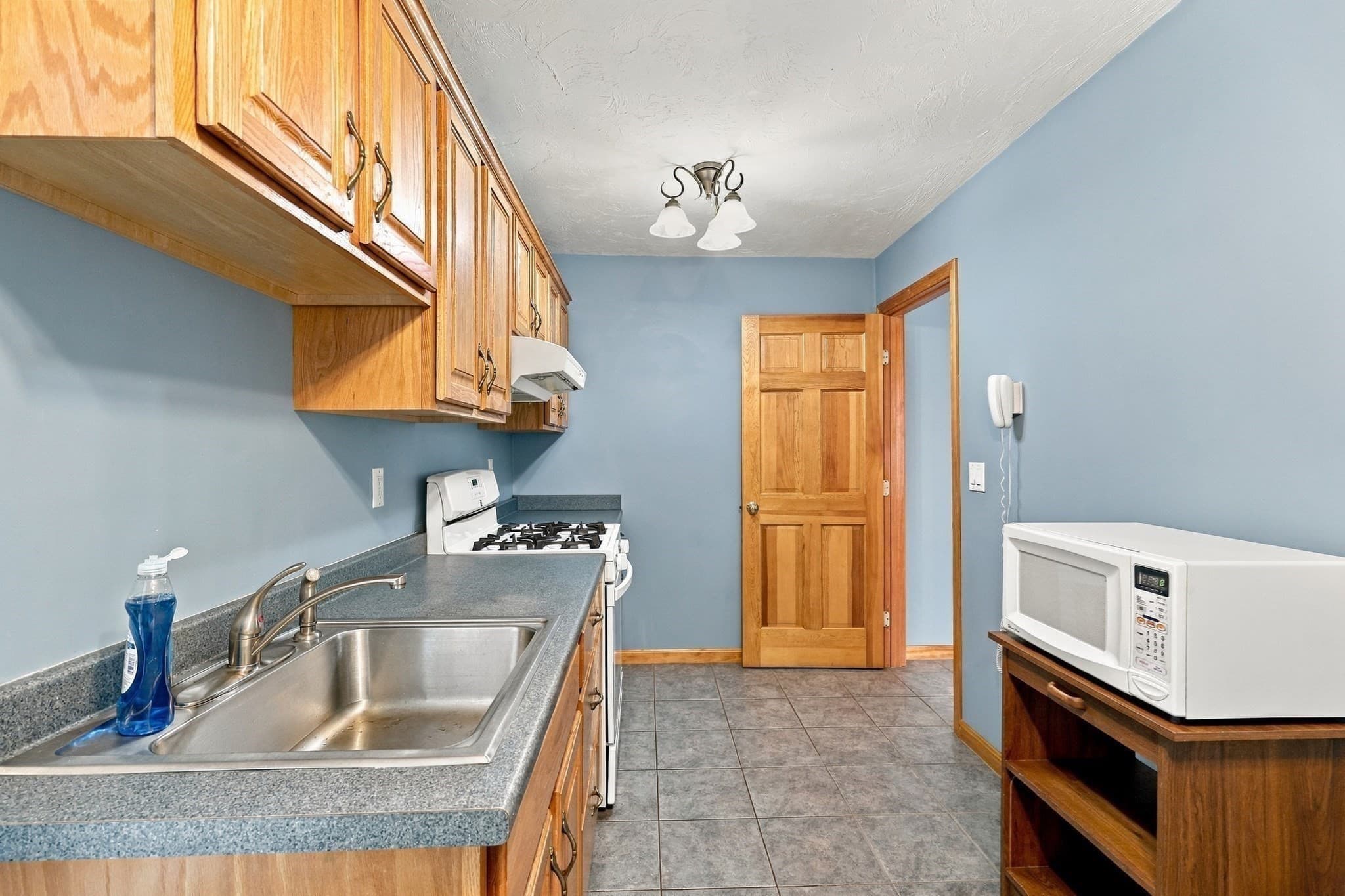 Single Family Residence at 473 Main Street, Hudson MA 01749, Hudson, photo 12 of 42