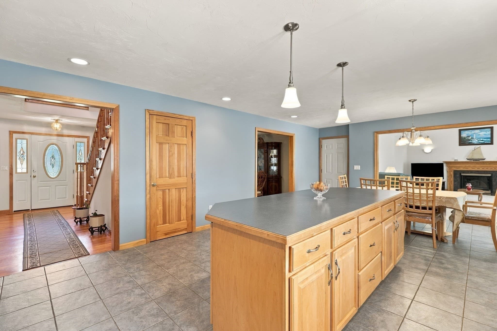 Single Family Residence at 473 Main Street, Hudson MA 01749, Hudson, photo 7 of 42