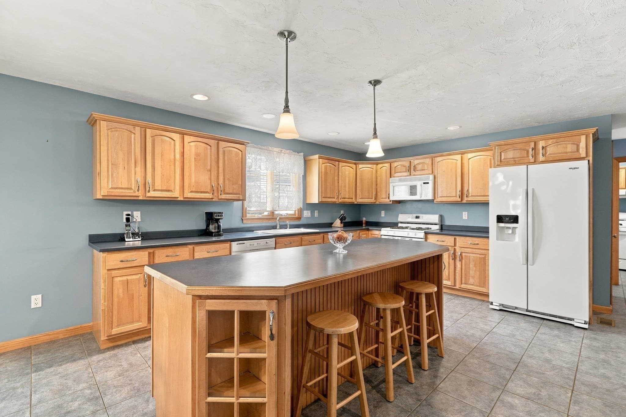 Single Family Residence at 473 Main Street, Hudson MA 01749, Hudson, photo 8 of 42
