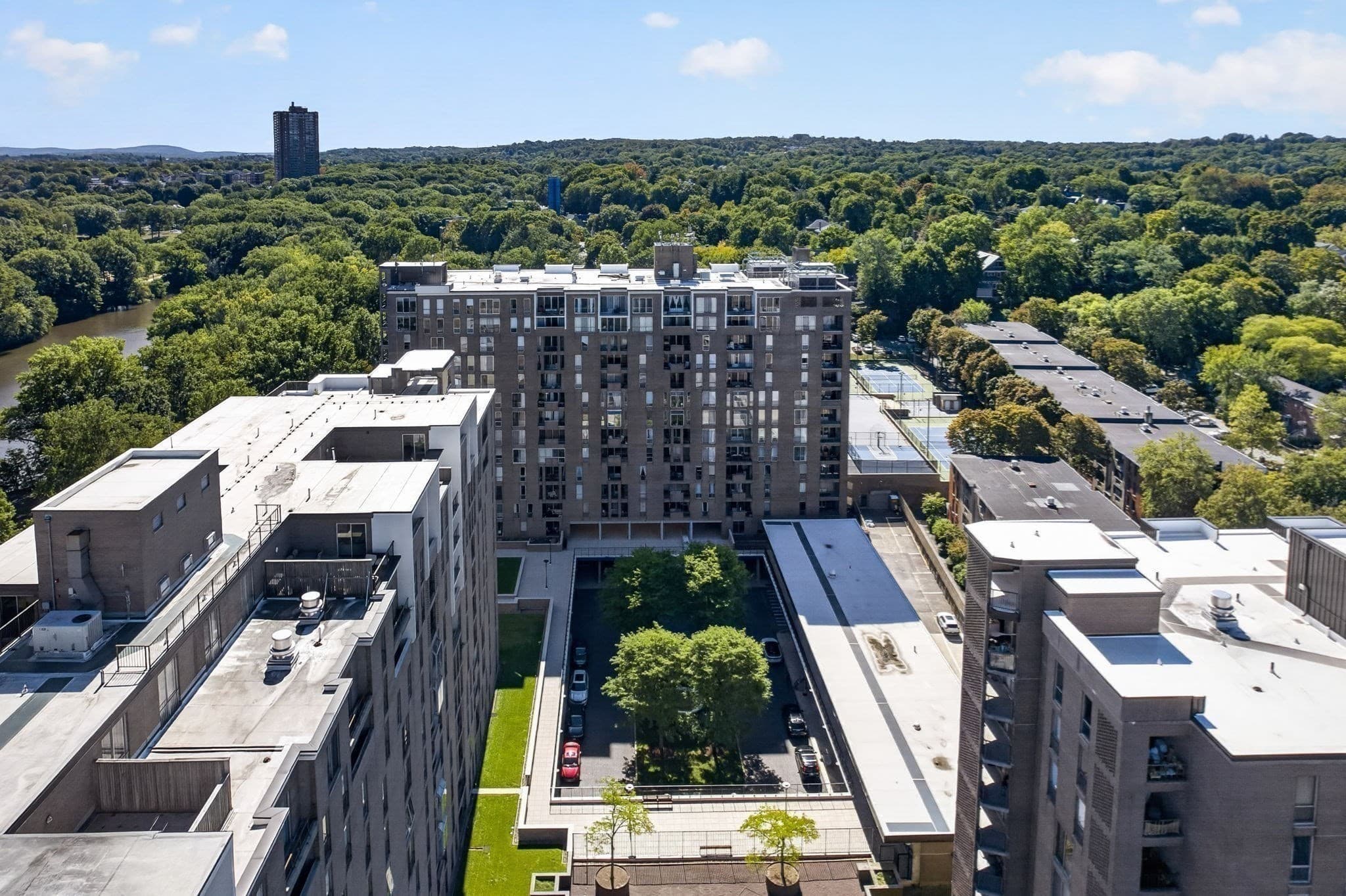 Condominium at 44 Washington # 502, Brookline MA 02445, Brookline, photo 34 of 40