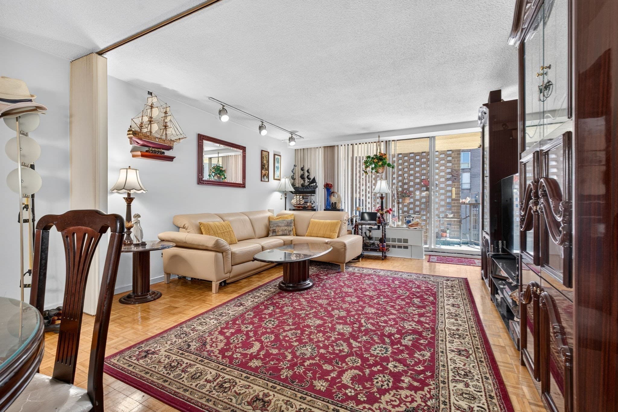Condominium at 44 Washington # 502, Brookline MA 02445, Brookline, photo 4 of 40