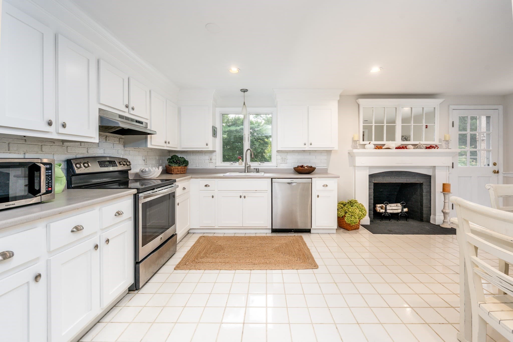 99 Old Post Road, Barnstable MA 02632