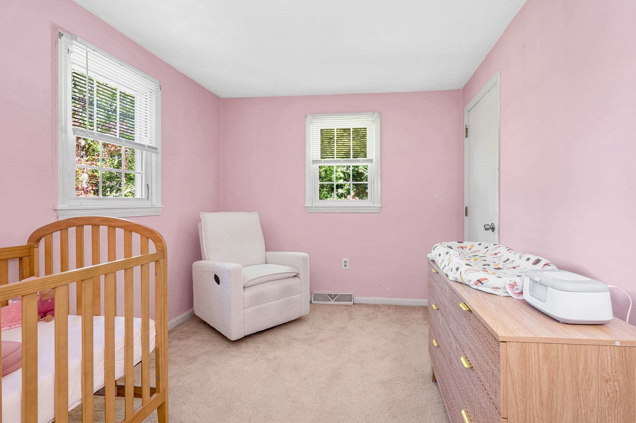 Single Family Residence at 7 Hickory Dr, Townsend MA 01469, Townsend, photo 13 of 35