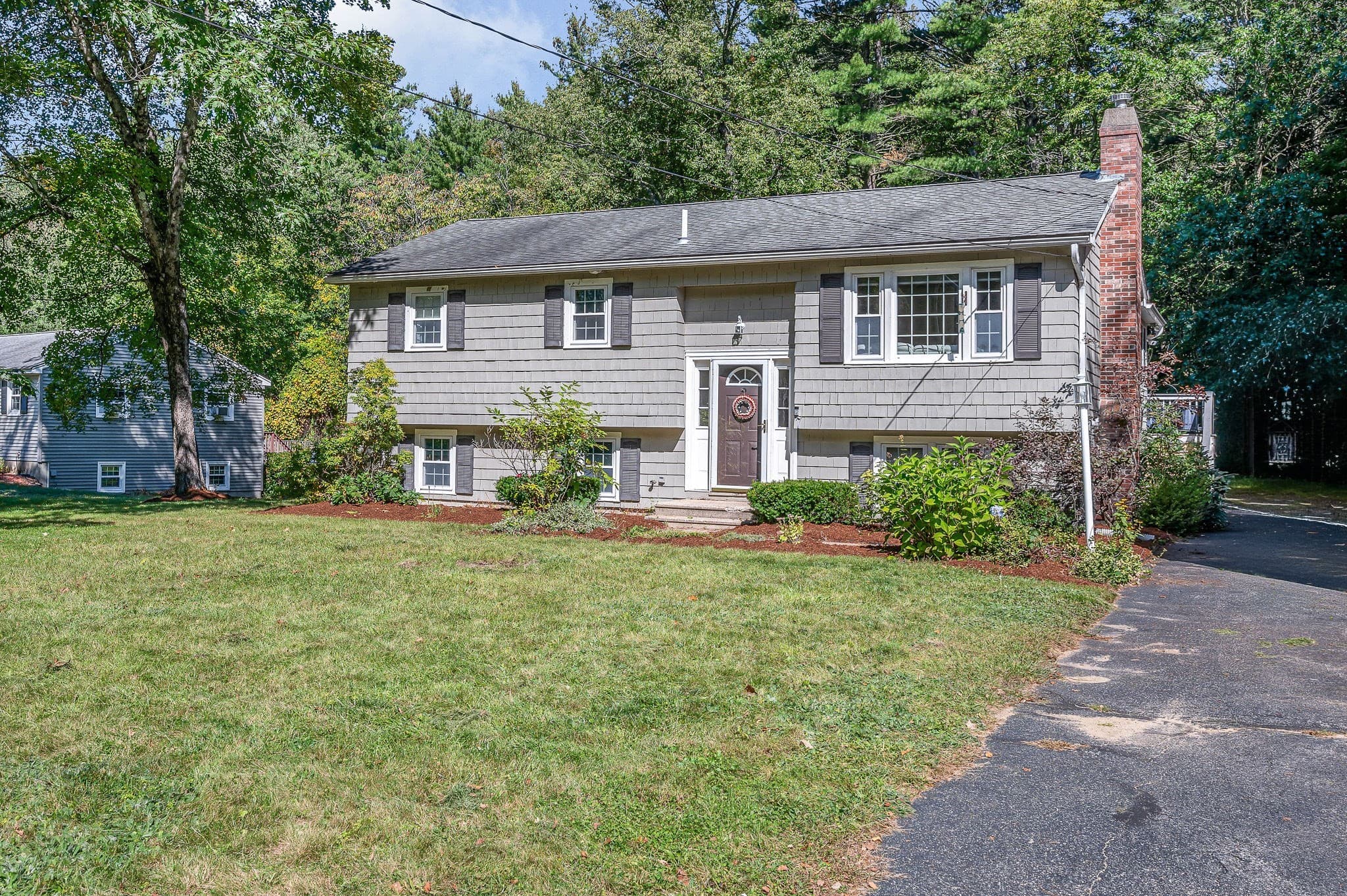 7 Hickory Dr, Townsend MA 01469