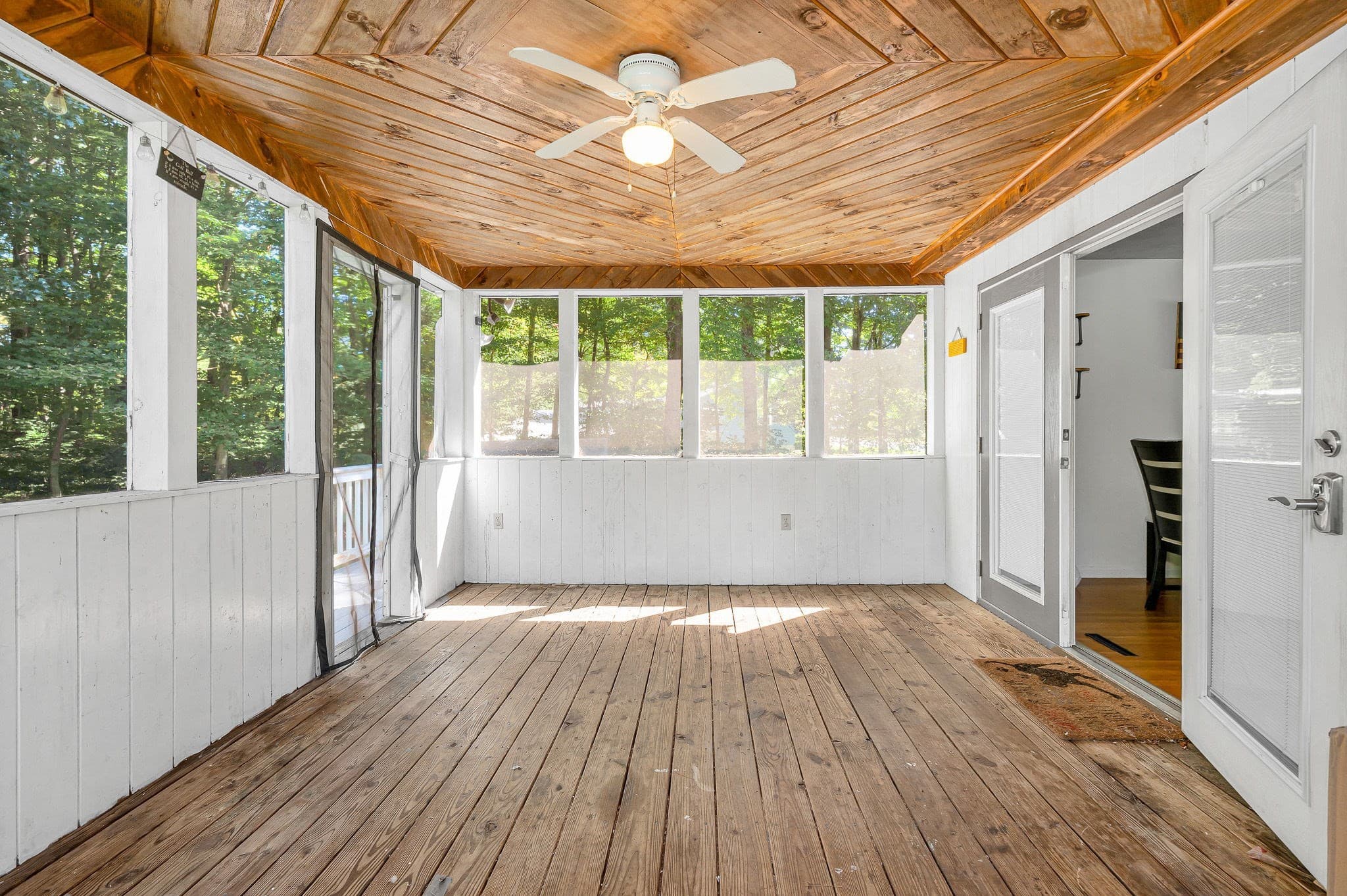 Single Family Residence at 7 Hickory Dr, Townsend MA 01469, Townsend, photo 24 of 35
