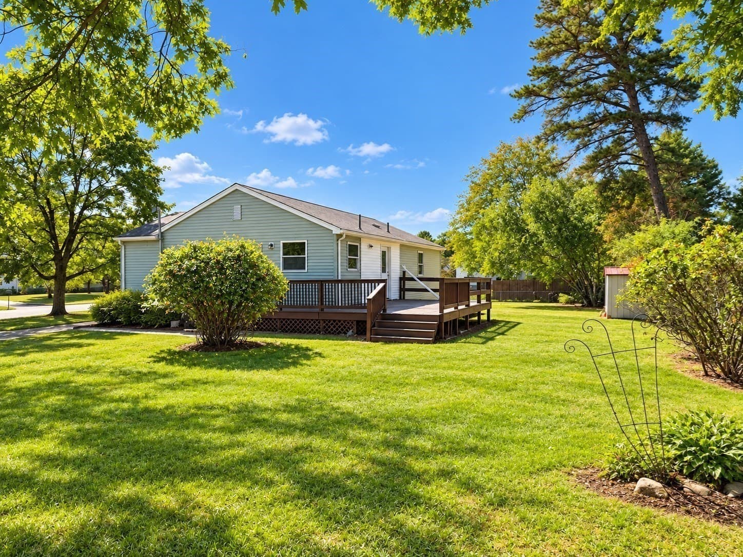 Single Family Residence at 32 Campbell Dr, Easthampton MA 01027, Easthampton, photo 6 of 40