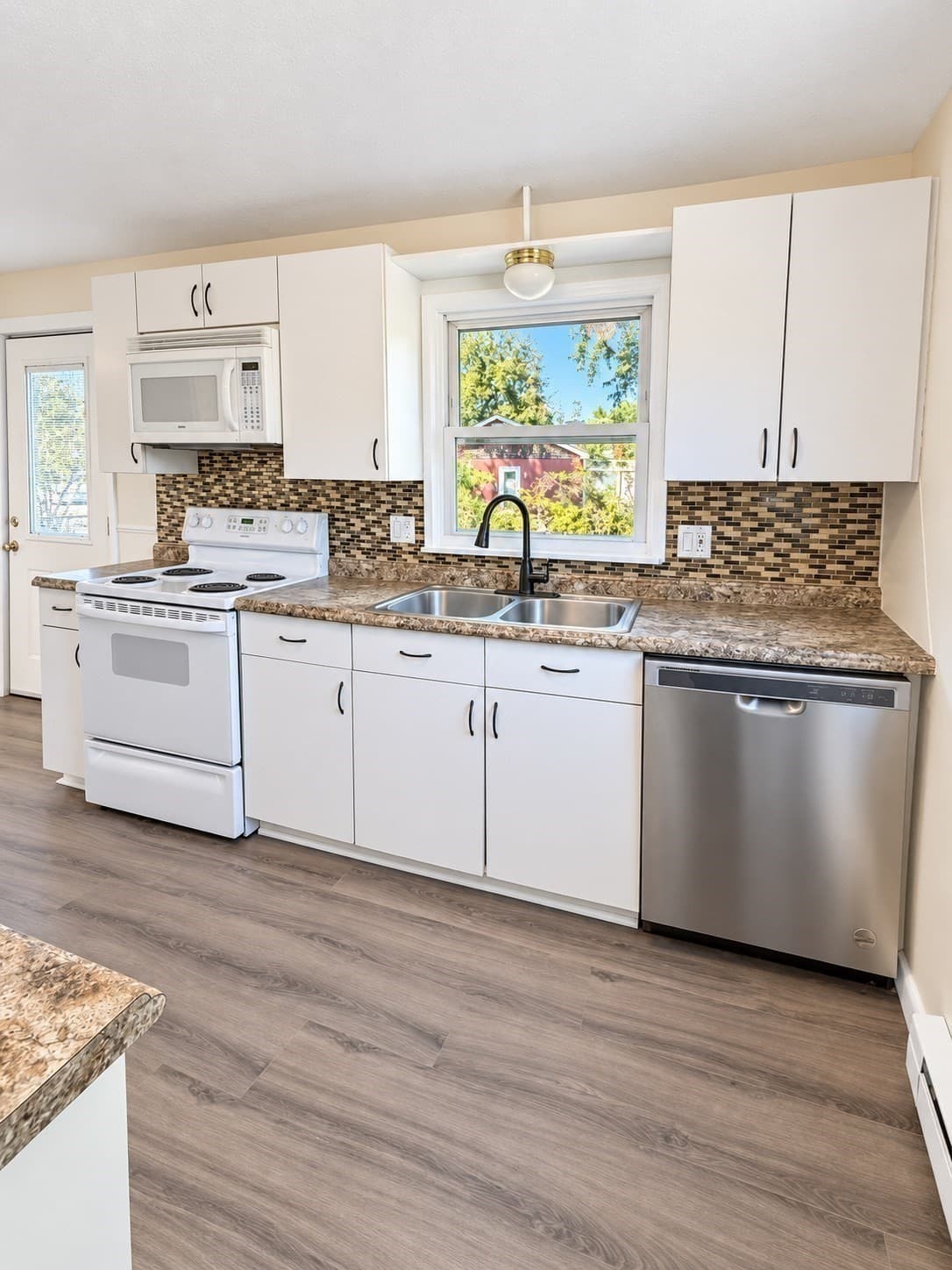 Single Family Residence at 32 Campbell Dr, Easthampton MA 01027, Easthampton, photo 14 of 40