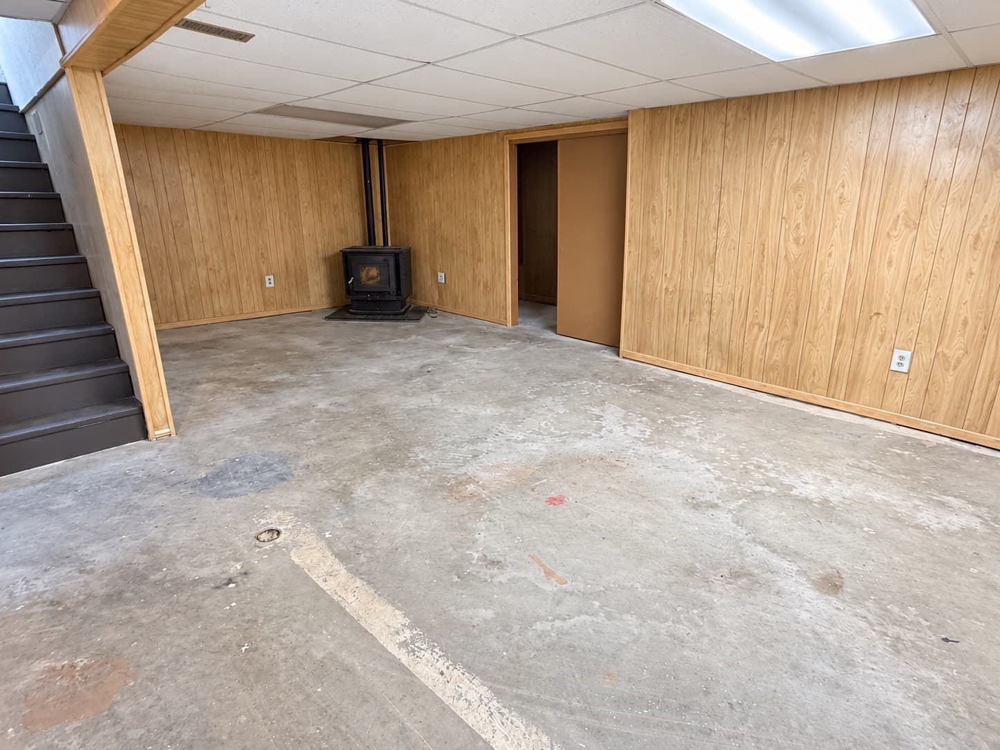 Single Family Residence at 32 Campbell Dr, Easthampton MA 01027, Easthampton, photo 37 of 40