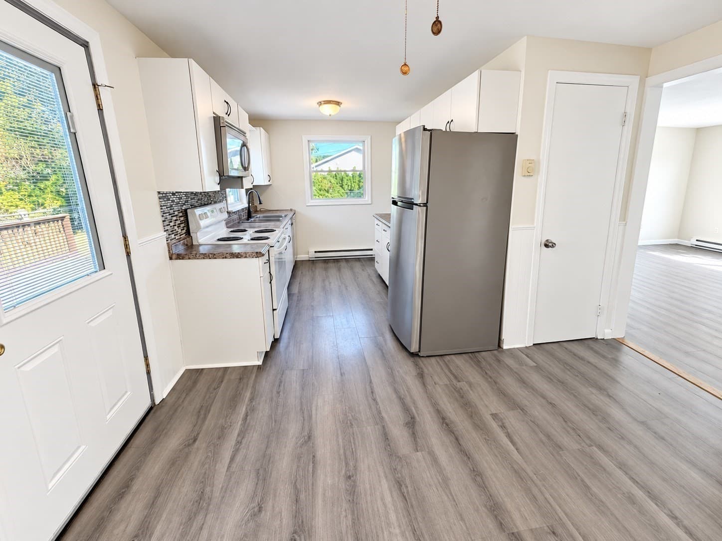 Single Family Residence at 32 Campbell Dr, Easthampton MA 01027, Easthampton, photo 15 of 40