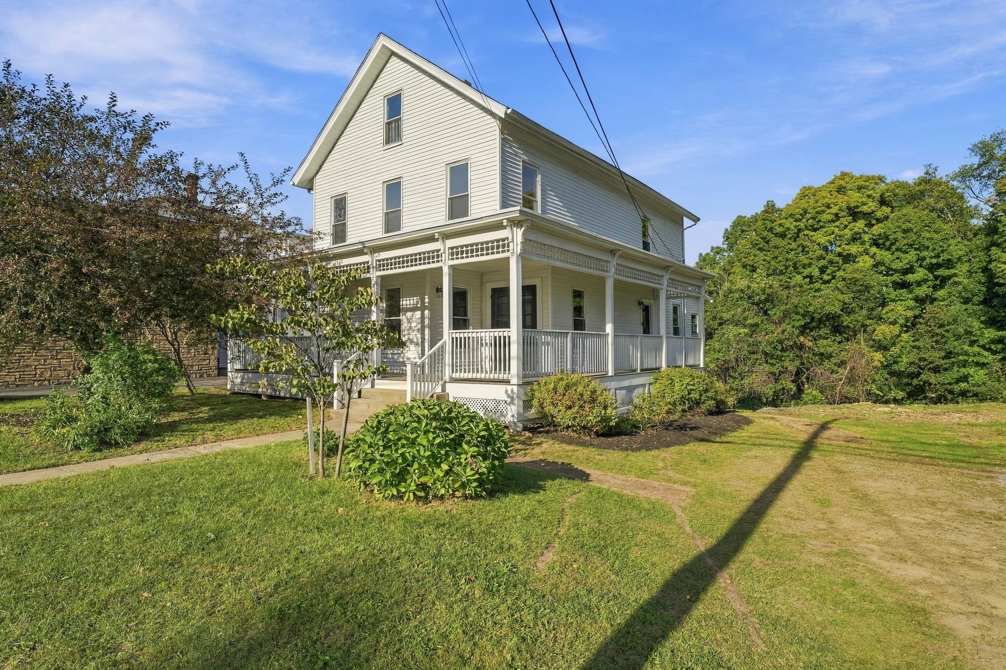 174 Hamilton St, Southbridge MA 01550