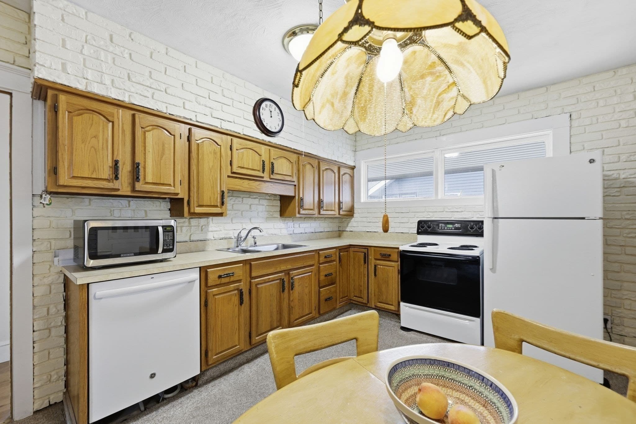 Single Family Residence at 35 Rimmon Ave, Springfield MA 01107, Springfield, photo 15 of 41