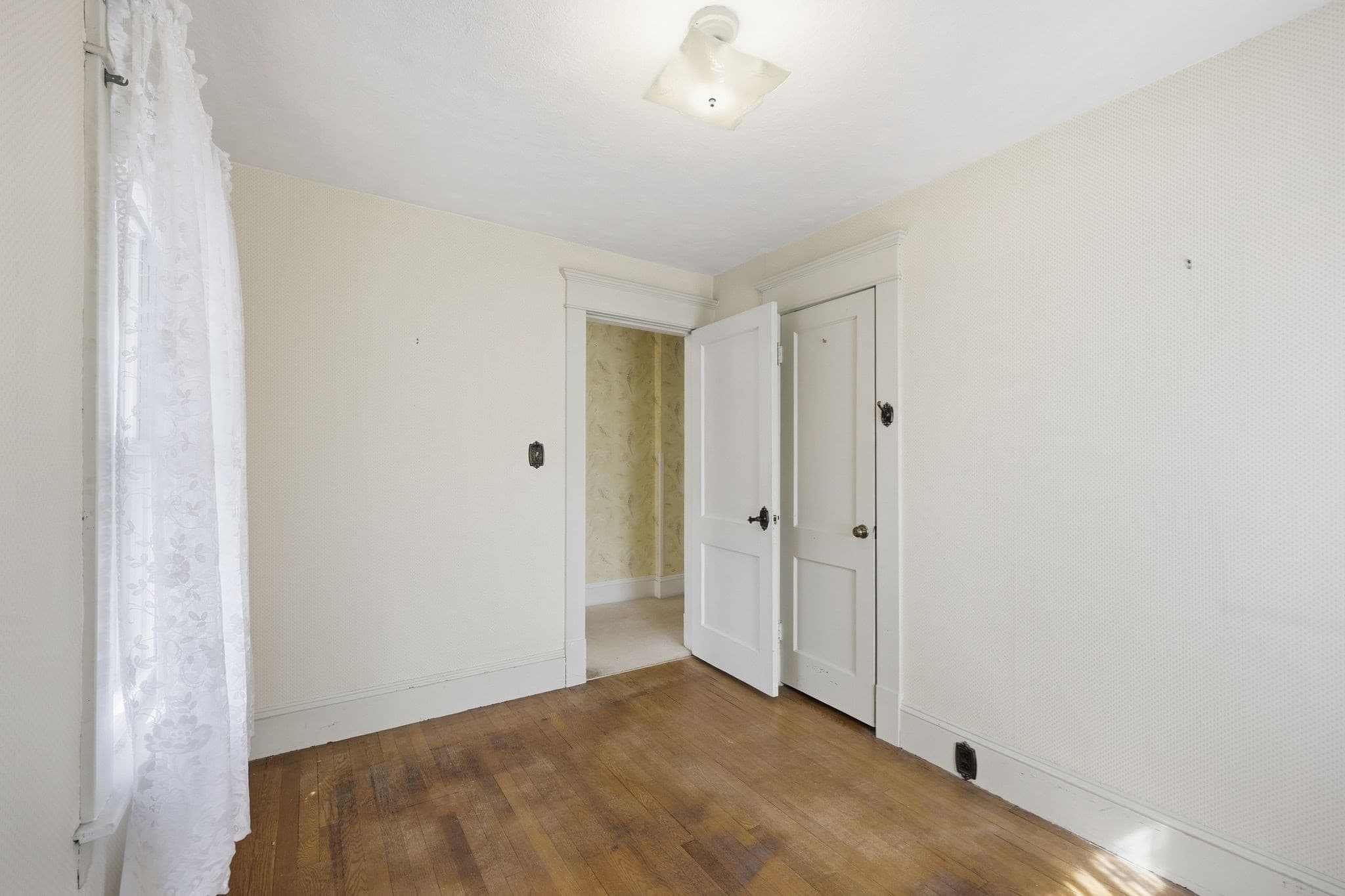 Single Family Residence at 35 Rimmon Ave, Springfield MA 01107, Springfield, photo 31 of 41