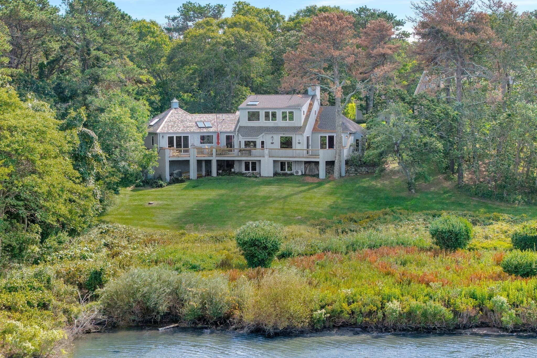 24 Myober Ln, Edgartown MA 02539