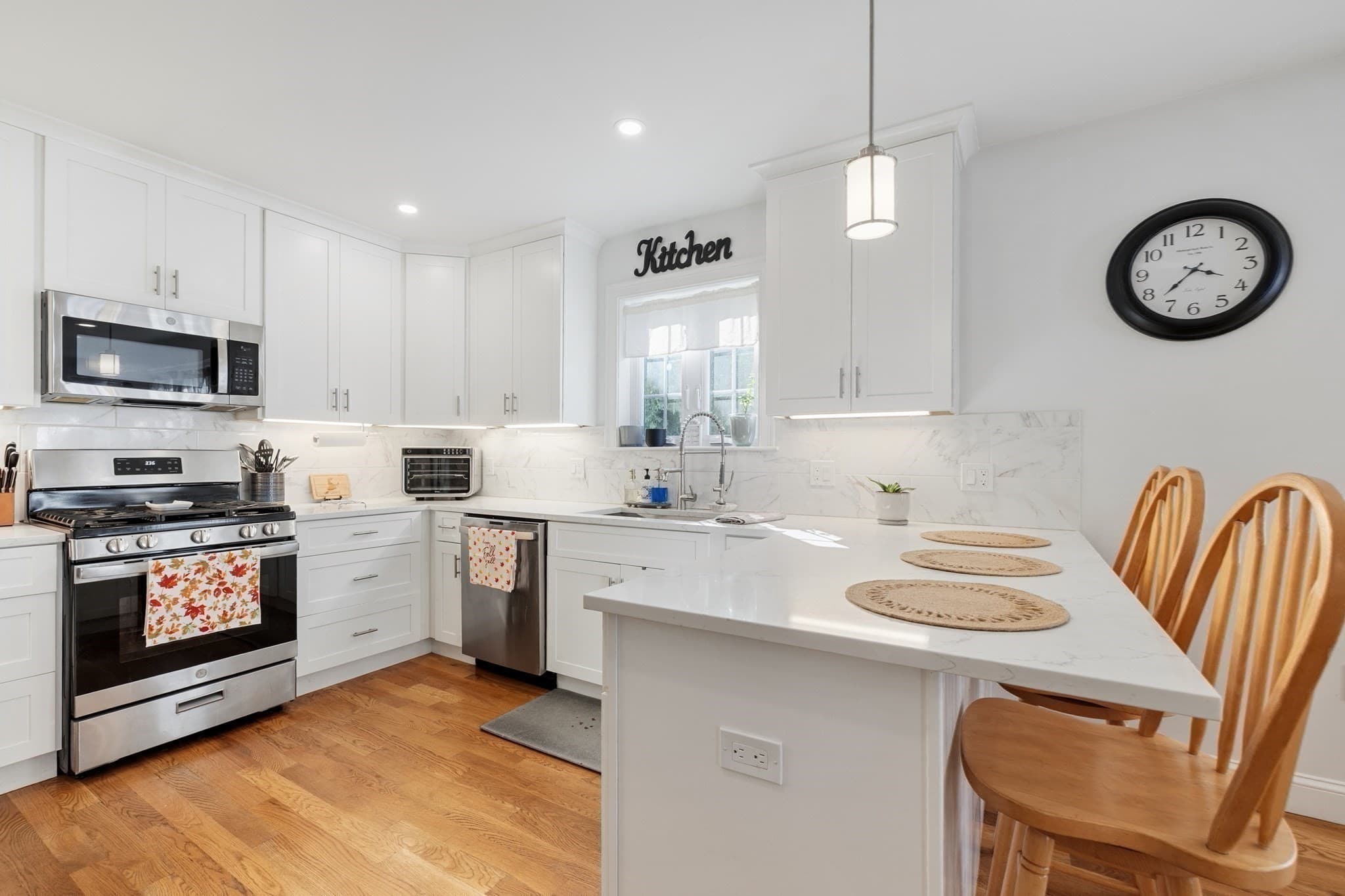 Single Family Residence at 1260 Sea Street, Quincy MA 02169, Quincy, photo 13 of 32