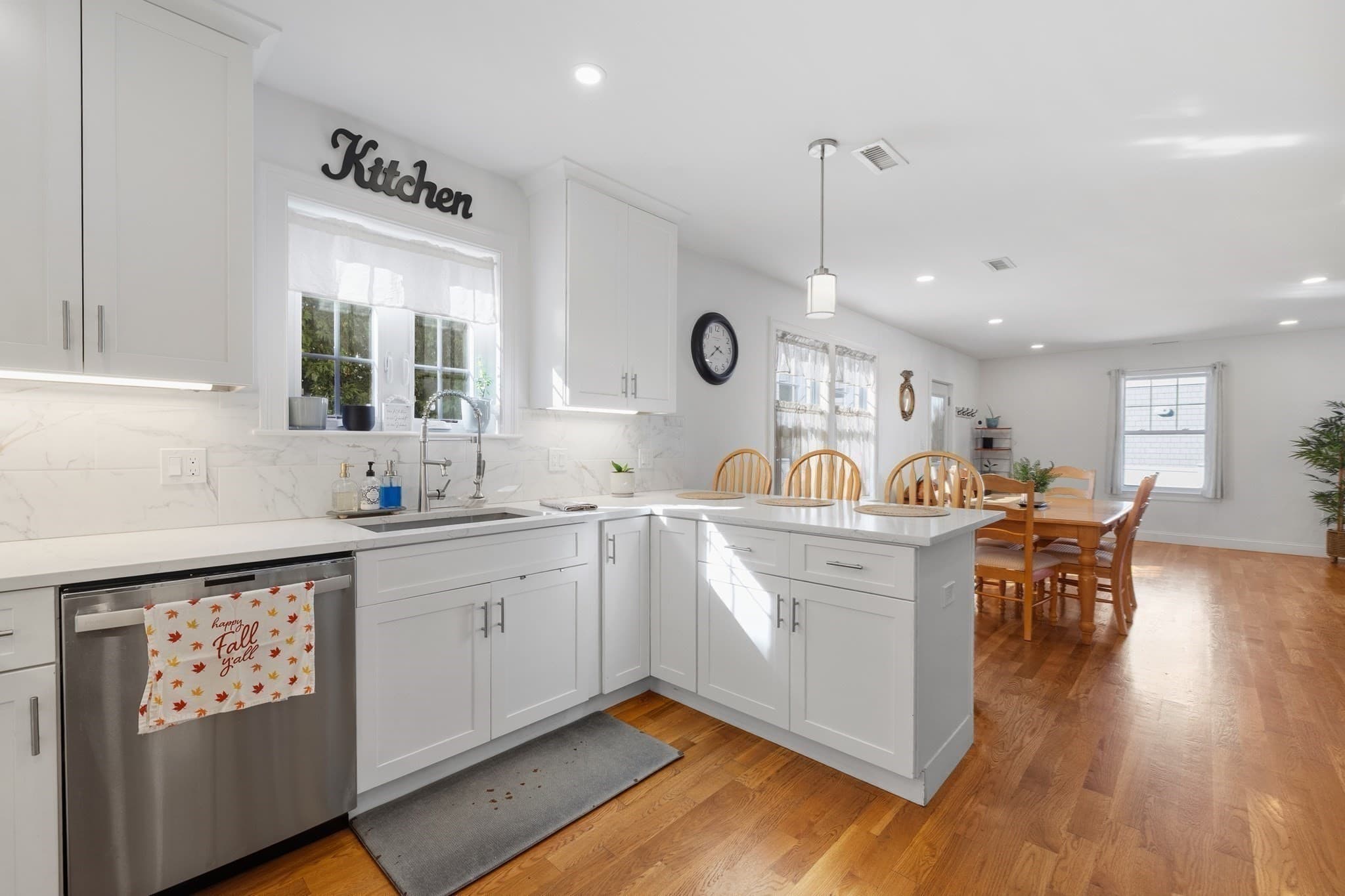 Single Family Residence at 1260 Sea Street, Quincy MA 02169, Quincy, photo 11 of 32