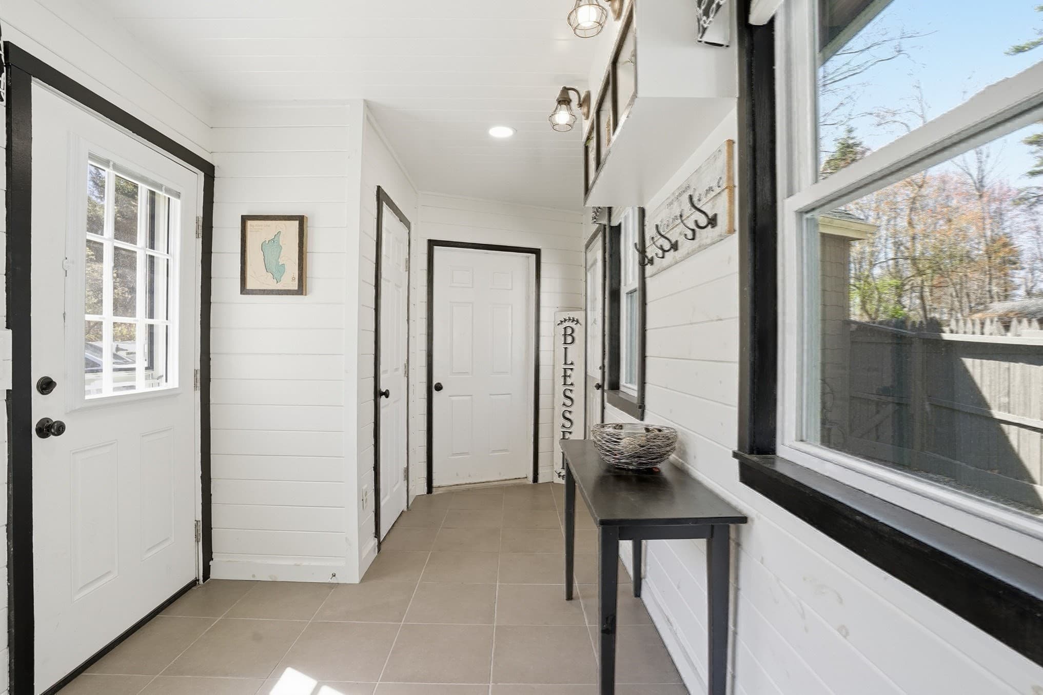 Single Family Residence at 299 Clarke Road Ext, Sturbridge MA 01518, Sturbridge, photo 5 of 42