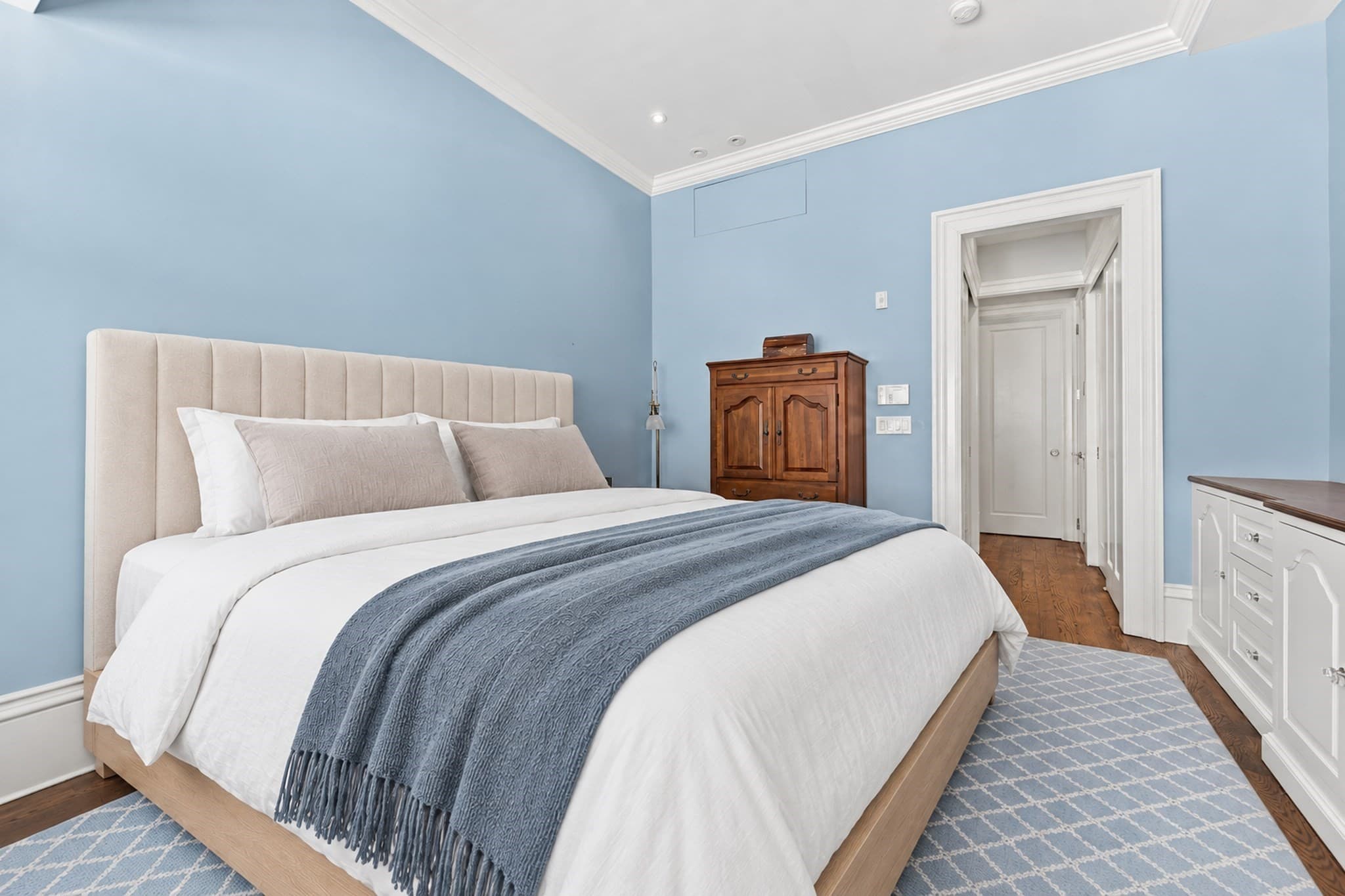 Condominium at 166 Marlborough St # 2, Boston MA 02116, Boston, photo 8 of 15