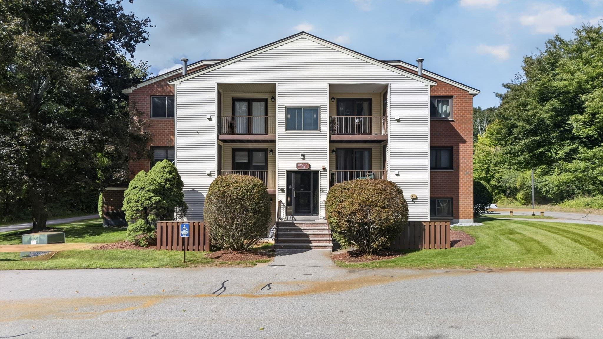 189 Littleton Rd # 15, Chelmsford MA 01824