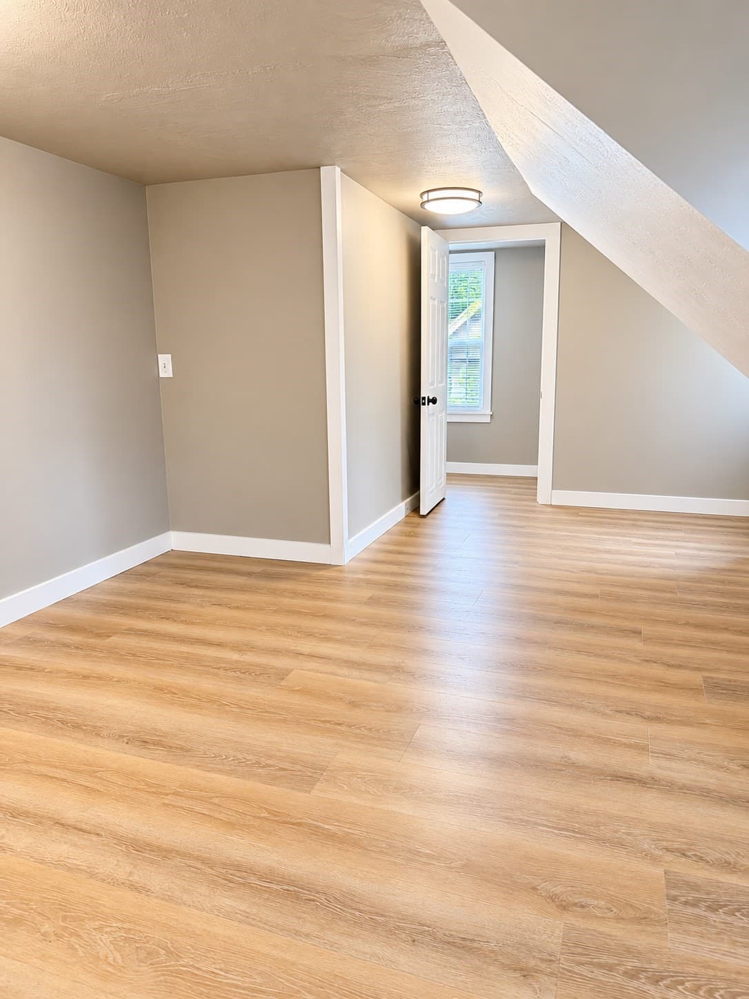 Single Family Residence at 17 Royal St, Agawam MA 01001, Agawam, photo 12 of 15