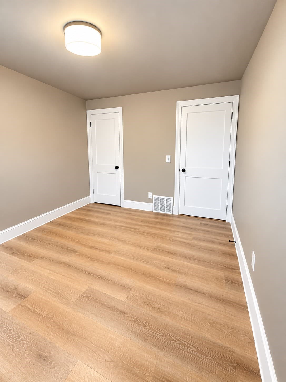 Single Family Residence at 17 Royal St, Agawam MA 01001, Agawam, photo 9 of 15