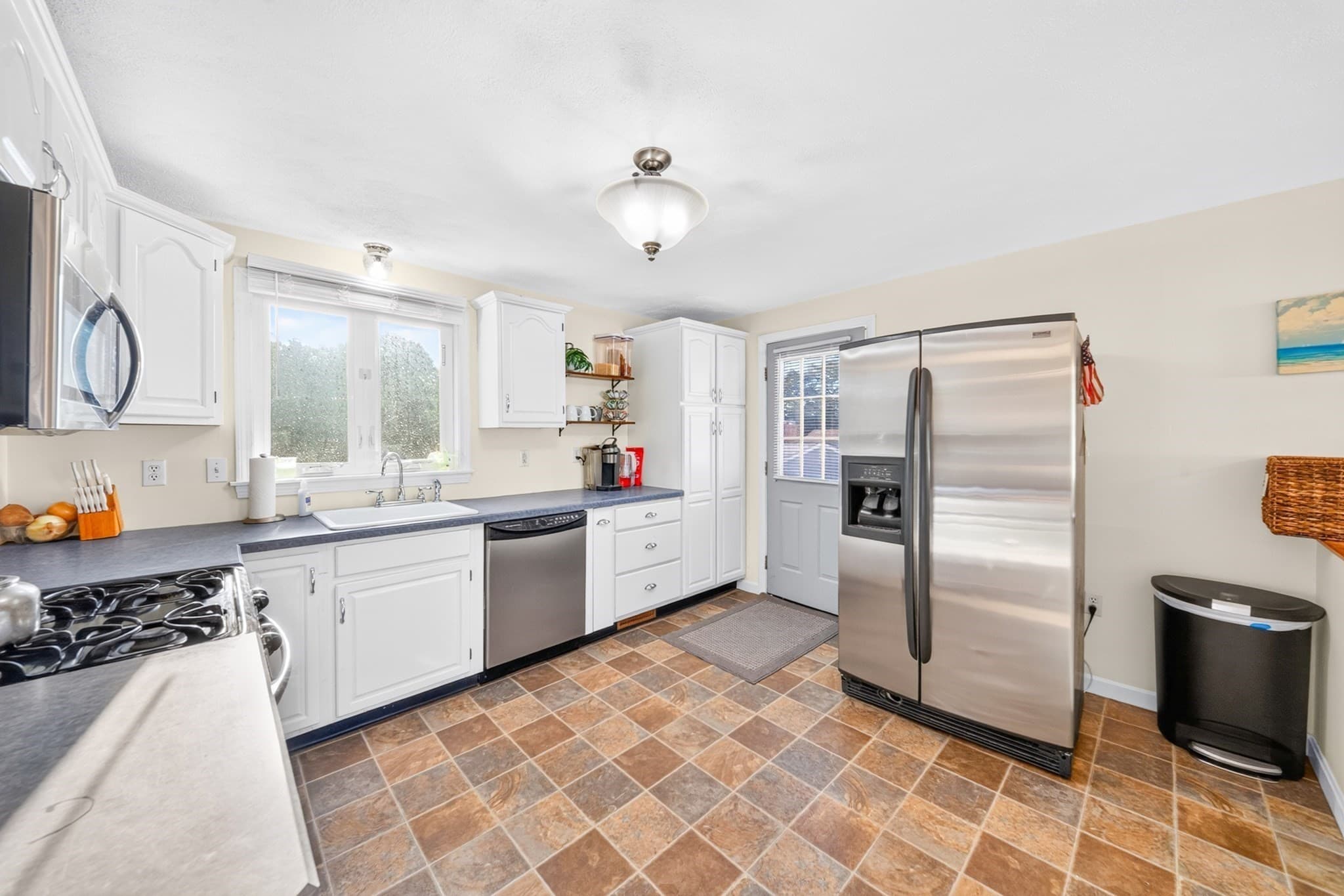 Single Family Residence at 53 Allendale Ave, Billerica MA 01821, Billerica, photo 8 of 36