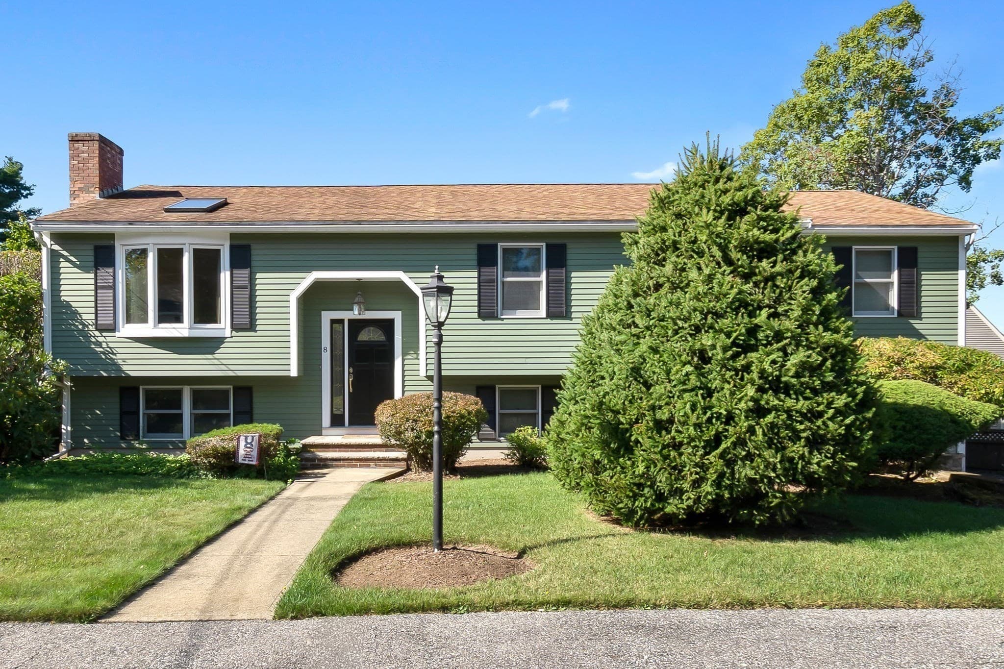 Single Family Residence at 8 College Lane, Beverly MA 01915, Beverly, photo 2 of 37