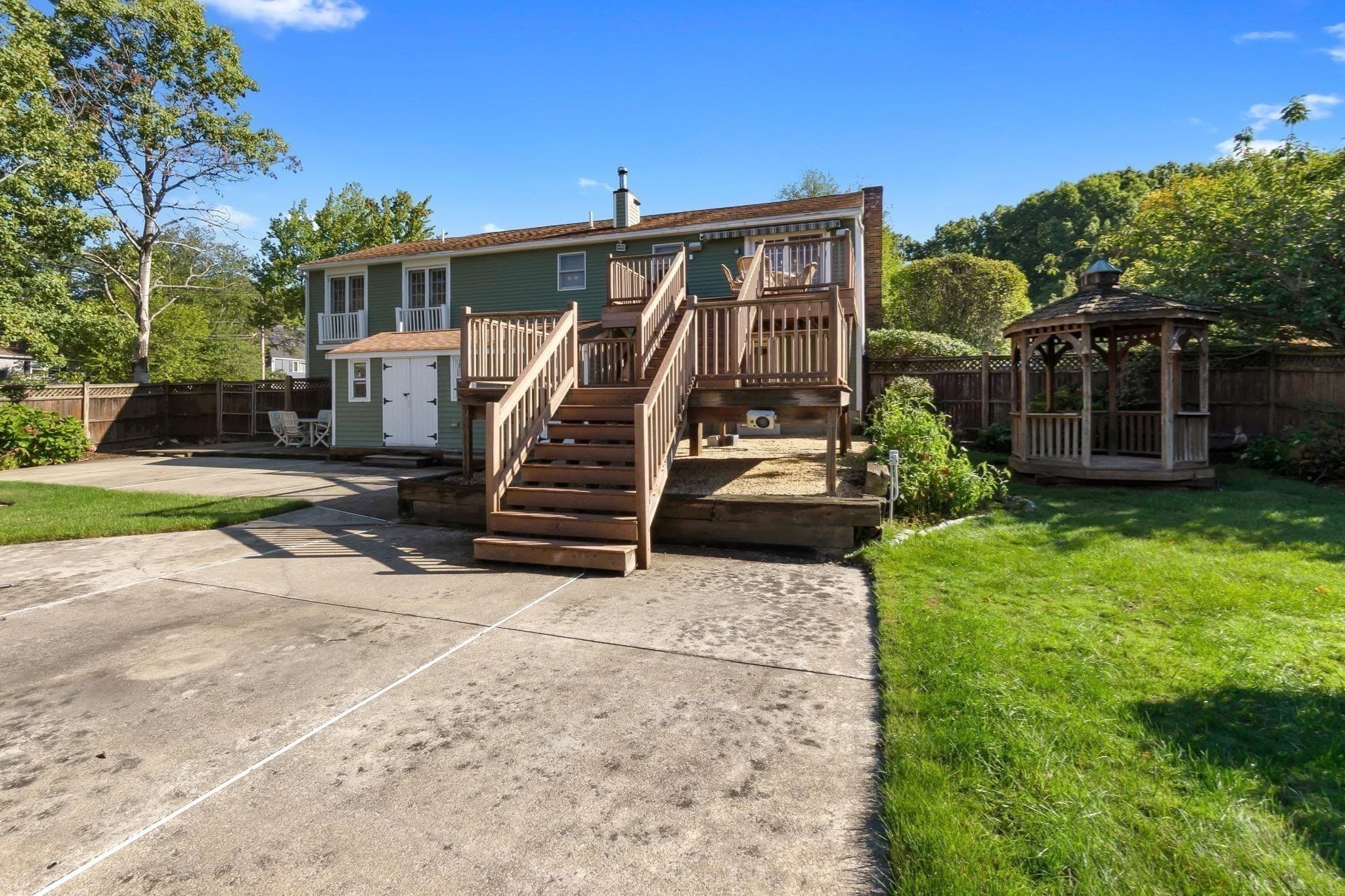 Single Family Residence at 8 College Lane, Beverly MA 01915, Beverly, photo 6 of 37