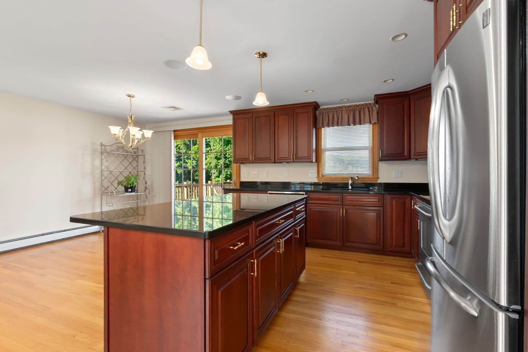 Single Family Residence at 8 College Lane, Beverly MA 01915, Beverly, photo 13 of 37