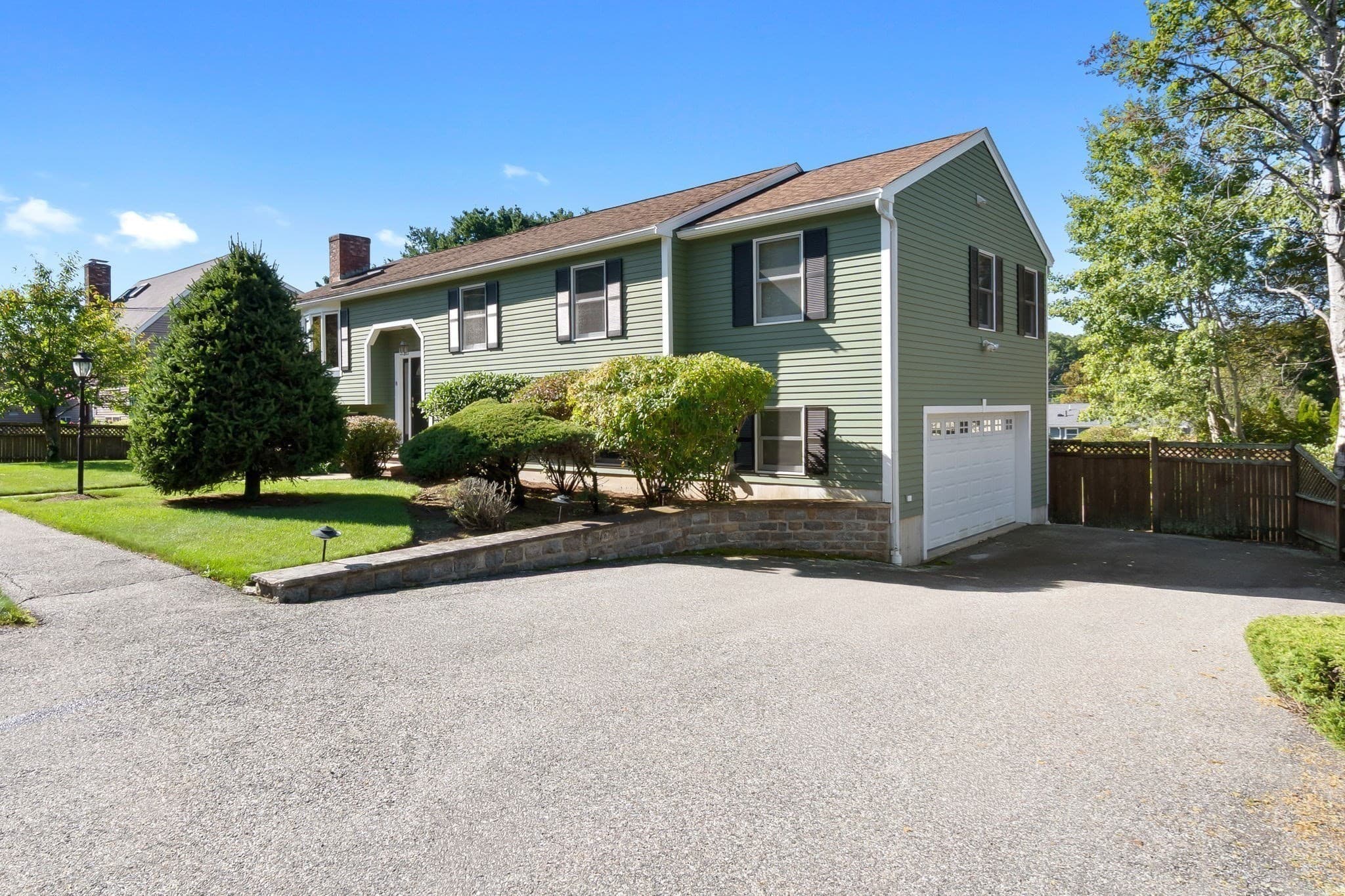 Single Family Residence at 8 College Lane, Beverly MA 01915, Beverly, photo 3 of 37