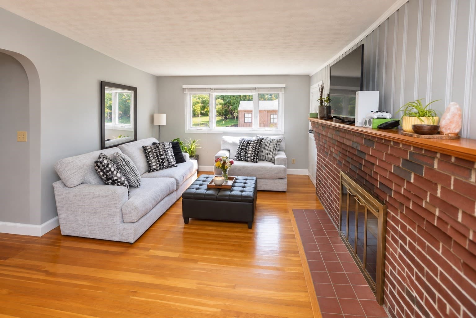 Single Family Residence at 40 Linden Ter, Lynn MA 01902, Lynn, photo 2 of 13