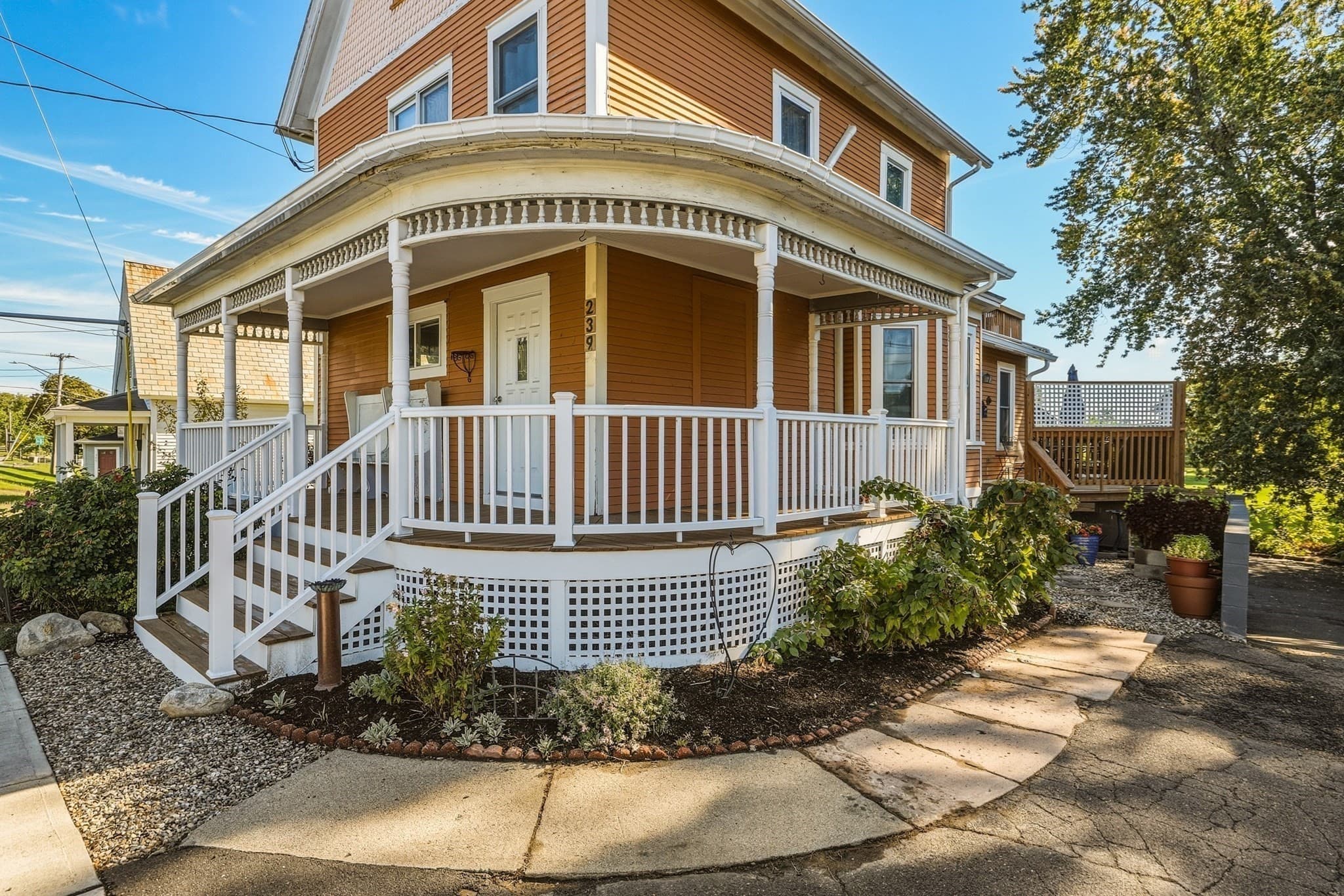 239 Bridge Street, Northampton MA 01060