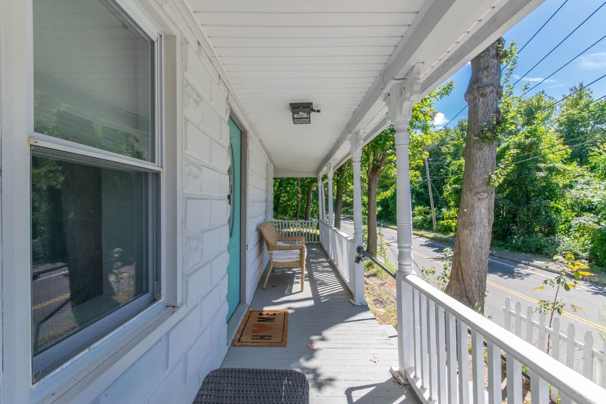 Single Family Residence at 196 Pendleton Ave, Chicopee MA 01020, Chicopee, photo 2 of 17