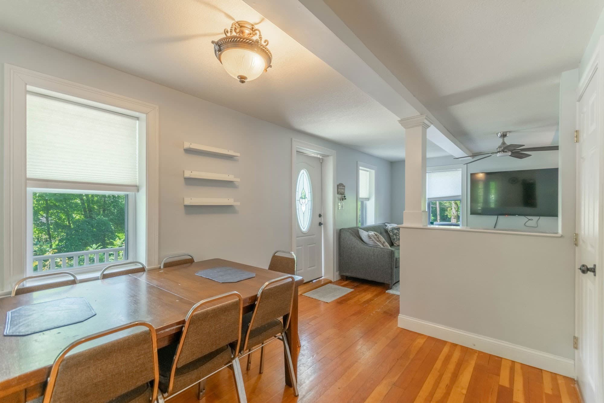 Single Family Residence at 196 Pendleton Ave, Chicopee MA 01020, Chicopee, photo 6 of 17