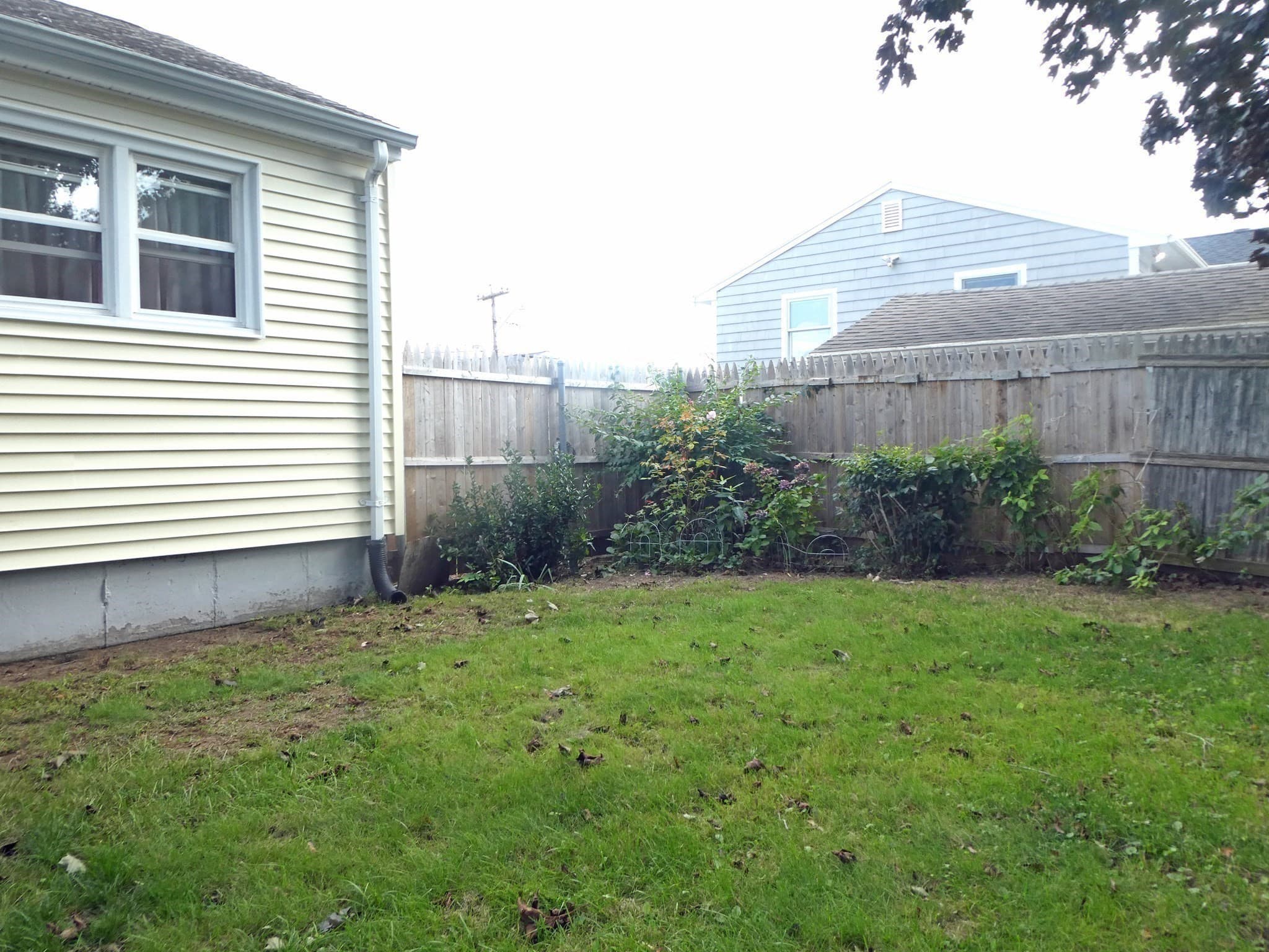 Single Family Residence at 113 Old Colony Avenue, Somerset MA 02726, Somerset, photo 26 of 29
